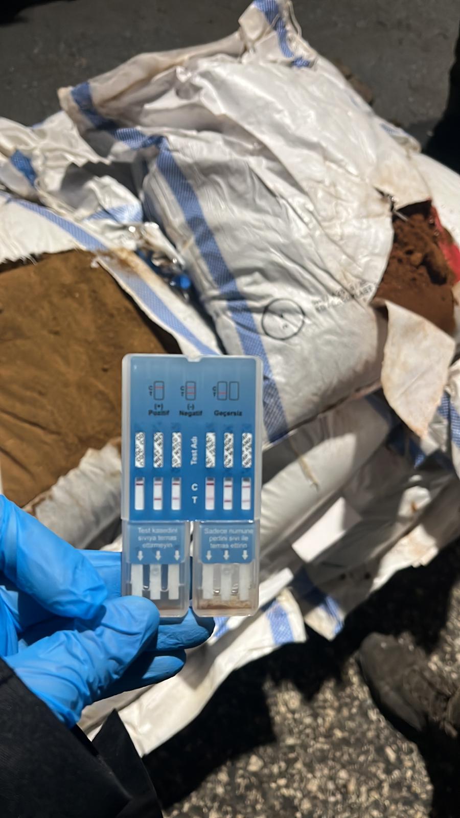 Gümrüklerde 828 milyon liralık uyuşturucu ele geçirildi - Görsel 1