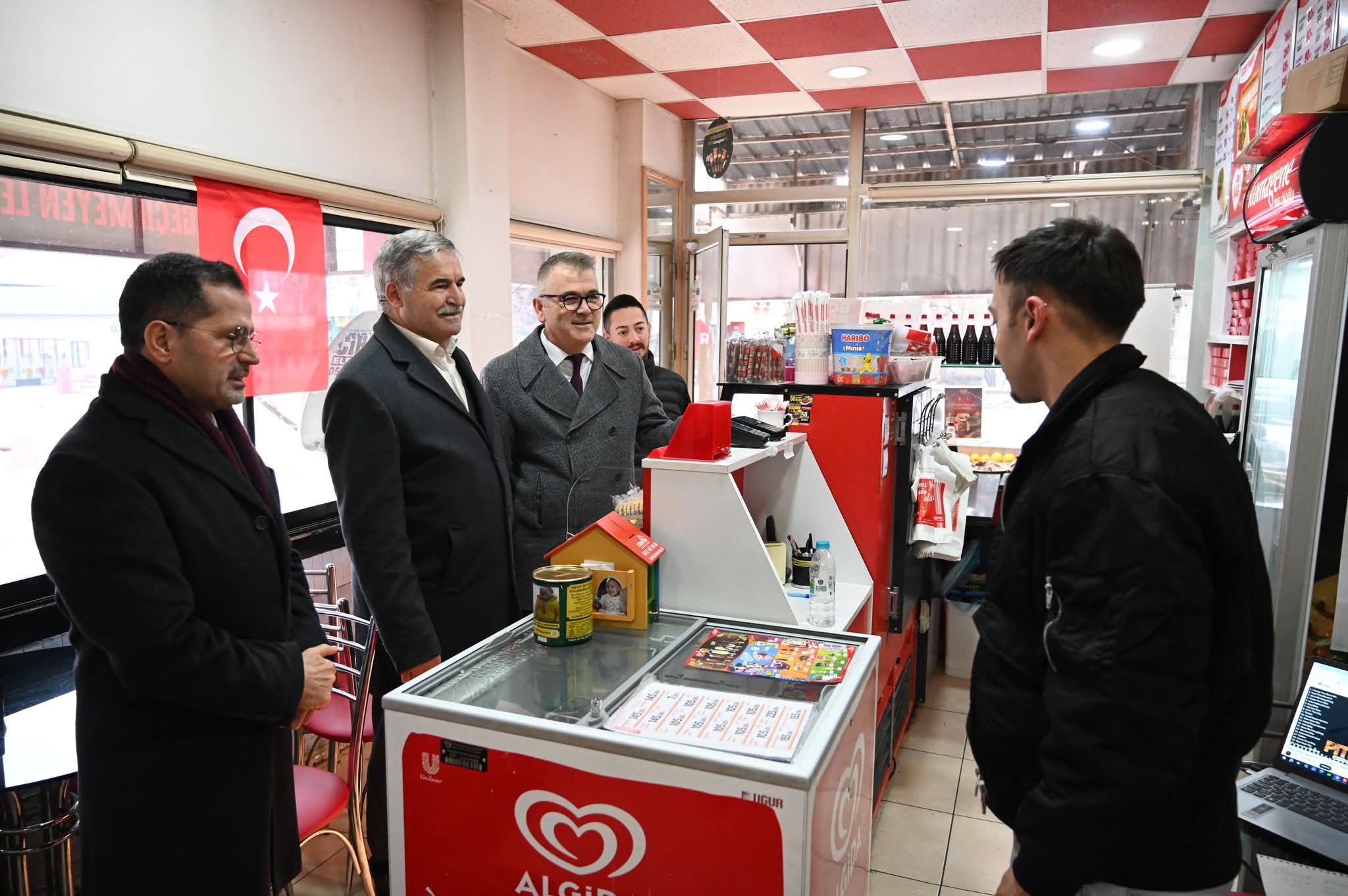 KONYA MİLLETVEKİLİ ALTUNYALDIZ SEYDİŞEHİR’DE ESNAF VE TEŞKİLATLA BULUŞTU - Görsel 6