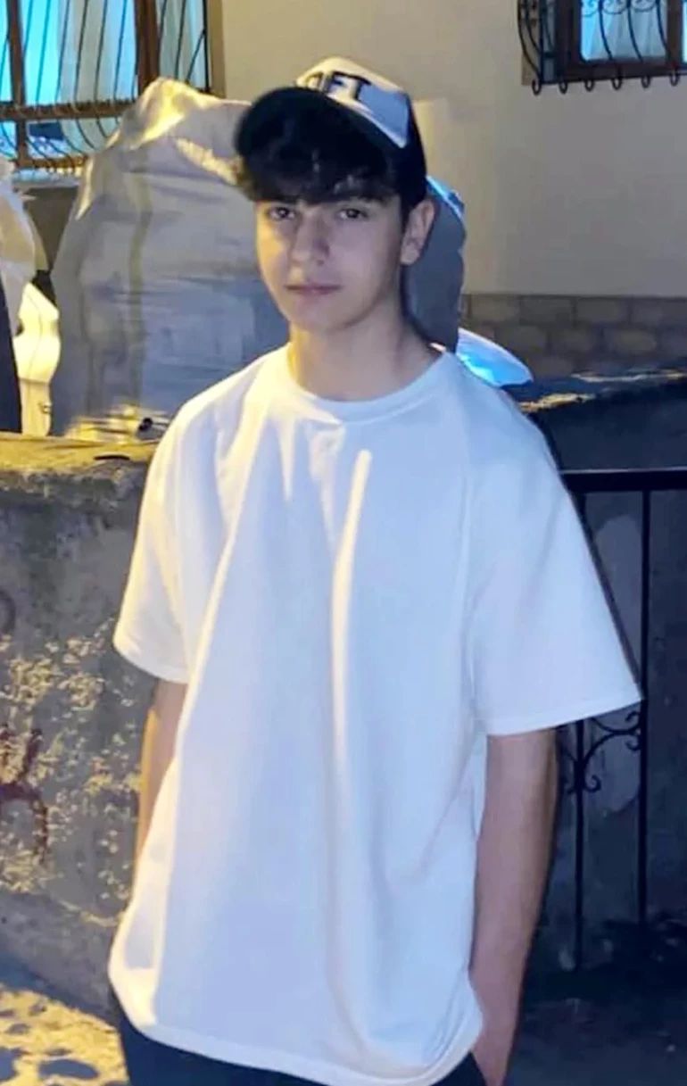 15 yaşındaki Fatih'i öldüren akranına haksız tahrik indirimiyle 12 yıl hapis cezası - Görsel 1