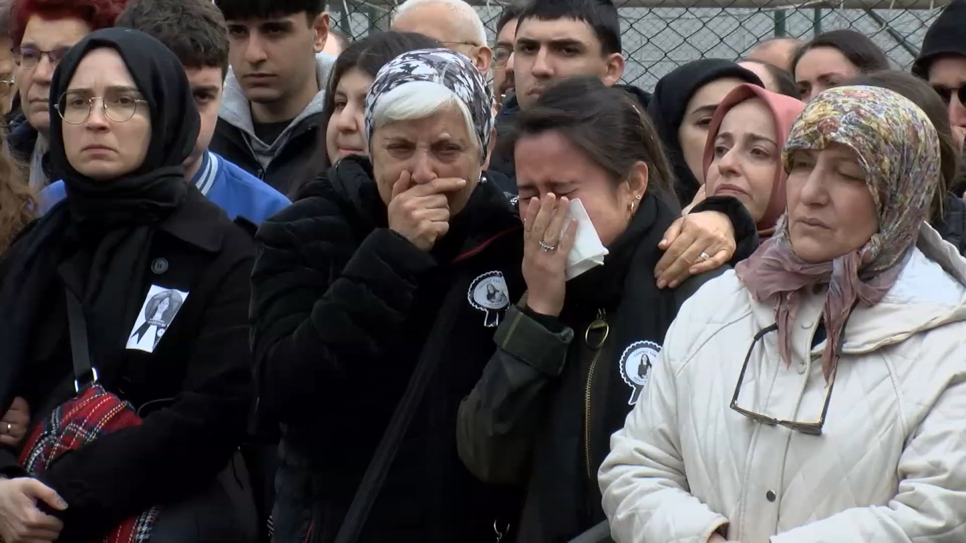 İstanbul- Öğrencisi tarafından öldürülen Fatma Nur Çelik için okulda tören düzenlendi  - Görsel 7