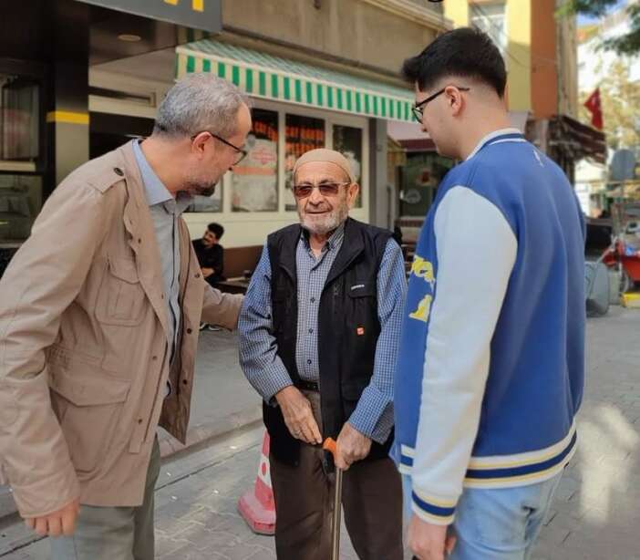 Seydişehir Merkez  Vaizi  Ali  Akbıyık'ın  ve Gazeteci Ahmet Akbıyık’ın Acı Günü: Mahmut Akbıyık Dualarla Defnedildi - Görsel 1