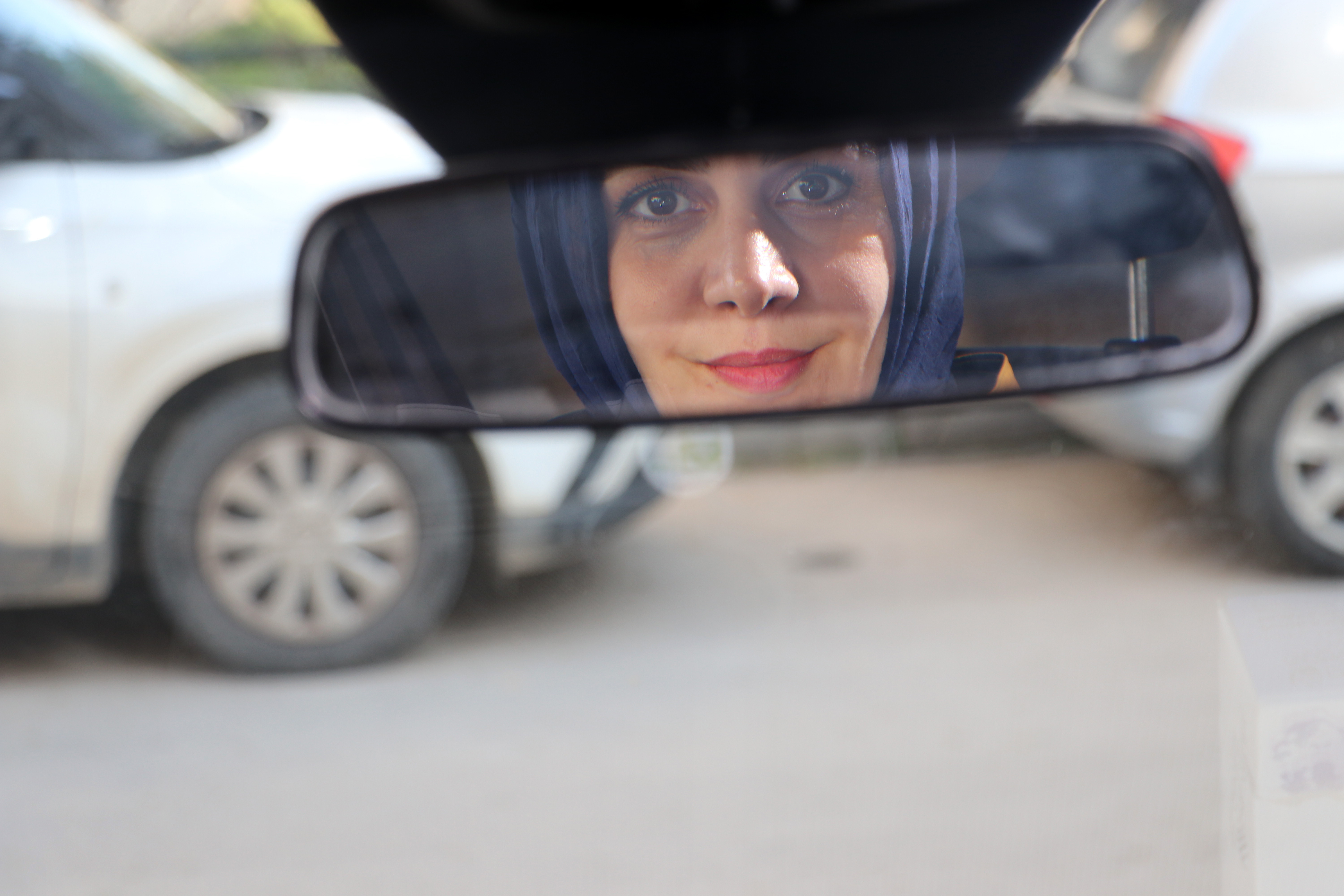 Ambulans şoförü Gülser: Direksiyonda saniyelerle yarışıyoruz - Görsel 5