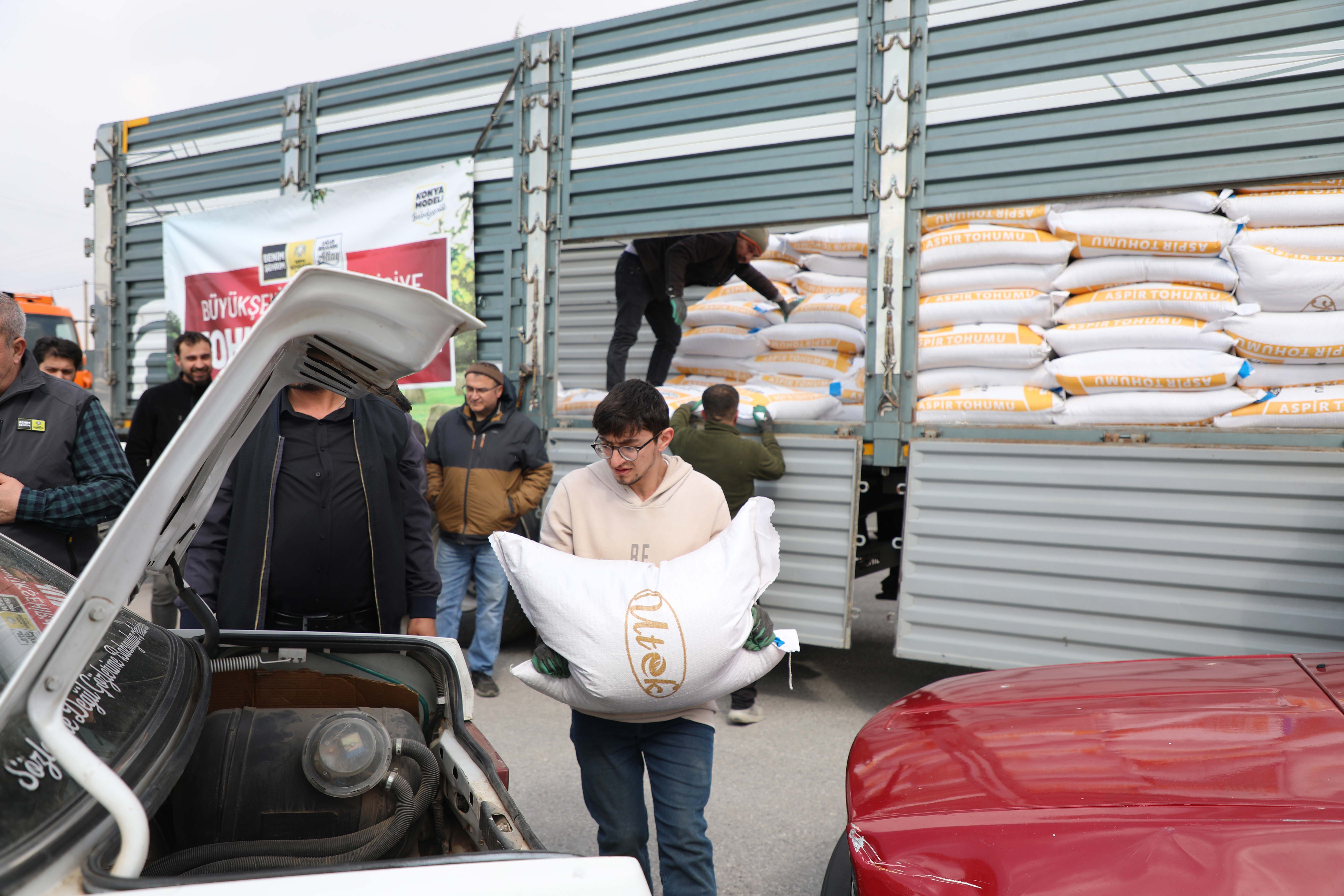 BAŞKAN ALTAY: “YÜZDE 50 HİBELİ ASPİR TOHUMU DESTEĞİMİZ ÇİFTÇİMİZ İÇİN BEREKETLİ OLSUN” - Görsel 1