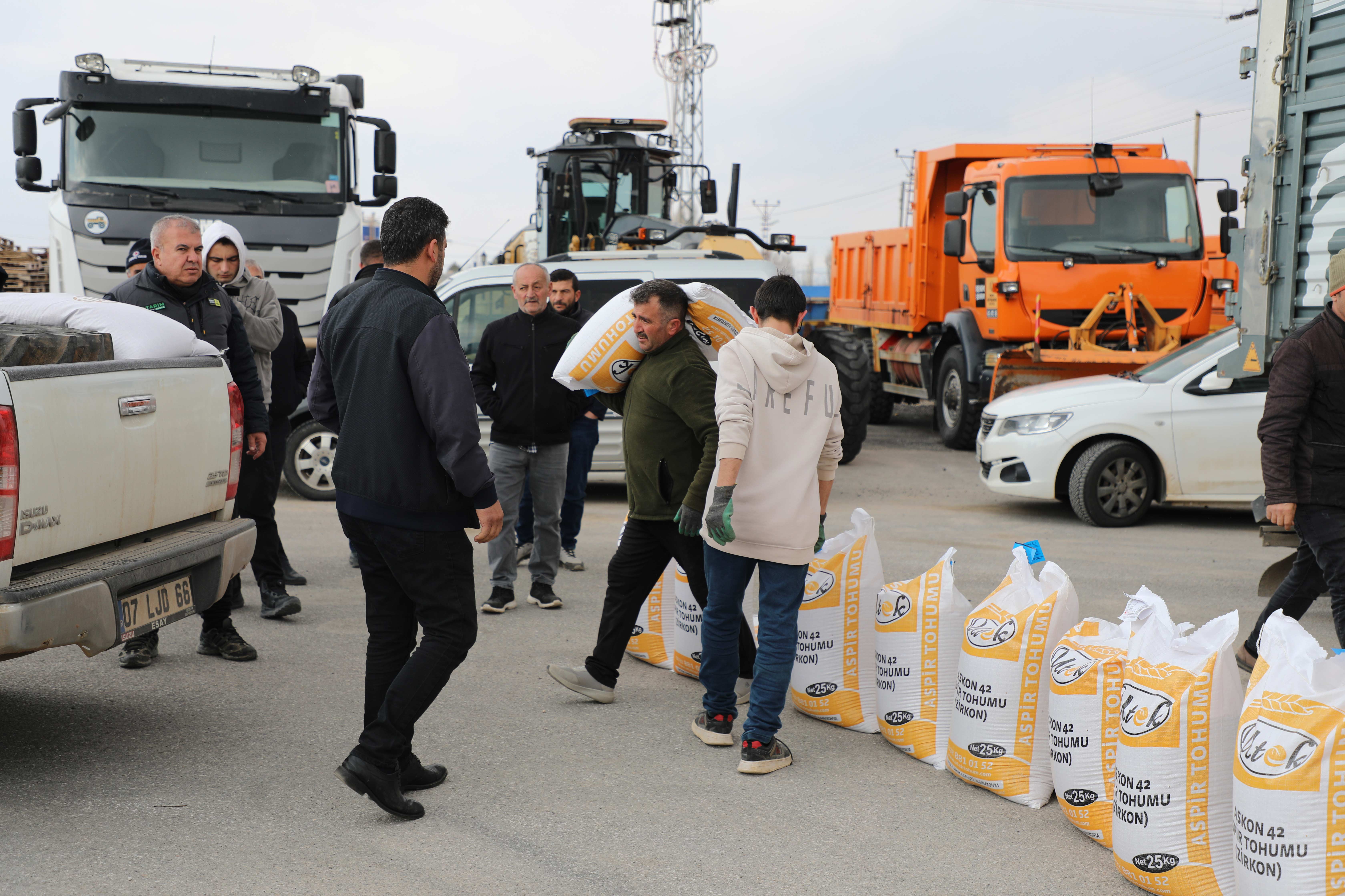 BAŞKAN ALTAY: “YÜZDE 50 HİBELİ ASPİR TOHUMU DESTEĞİMİZ ÇİFTÇİMİZ İÇİN BEREKETLİ OLSUN” - Görsel 2
