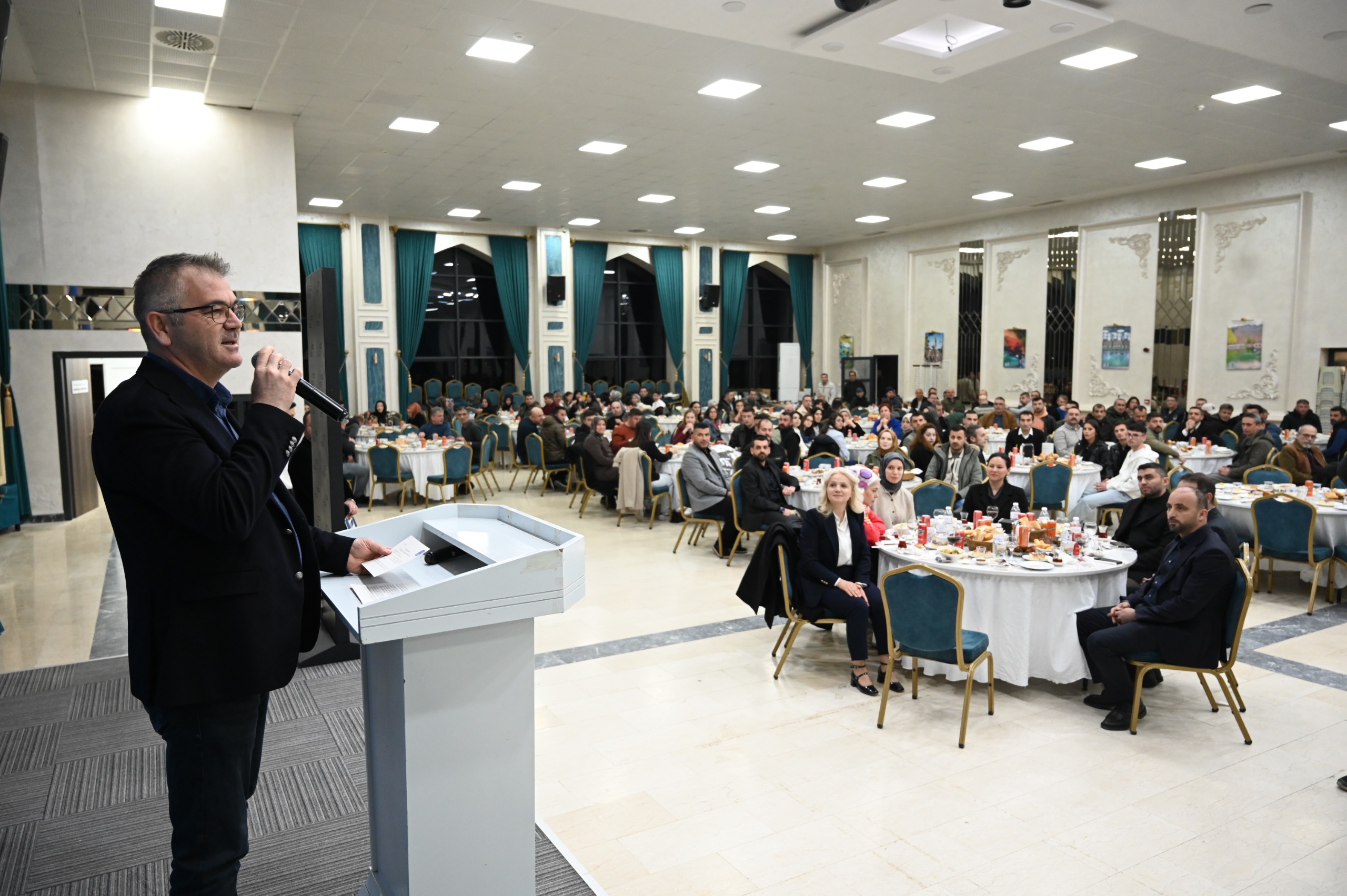 BAŞKAN USTAOĞLU ÇALIŞMA ARKADAŞLARIYLA BULUŞTU  - Görsel 4