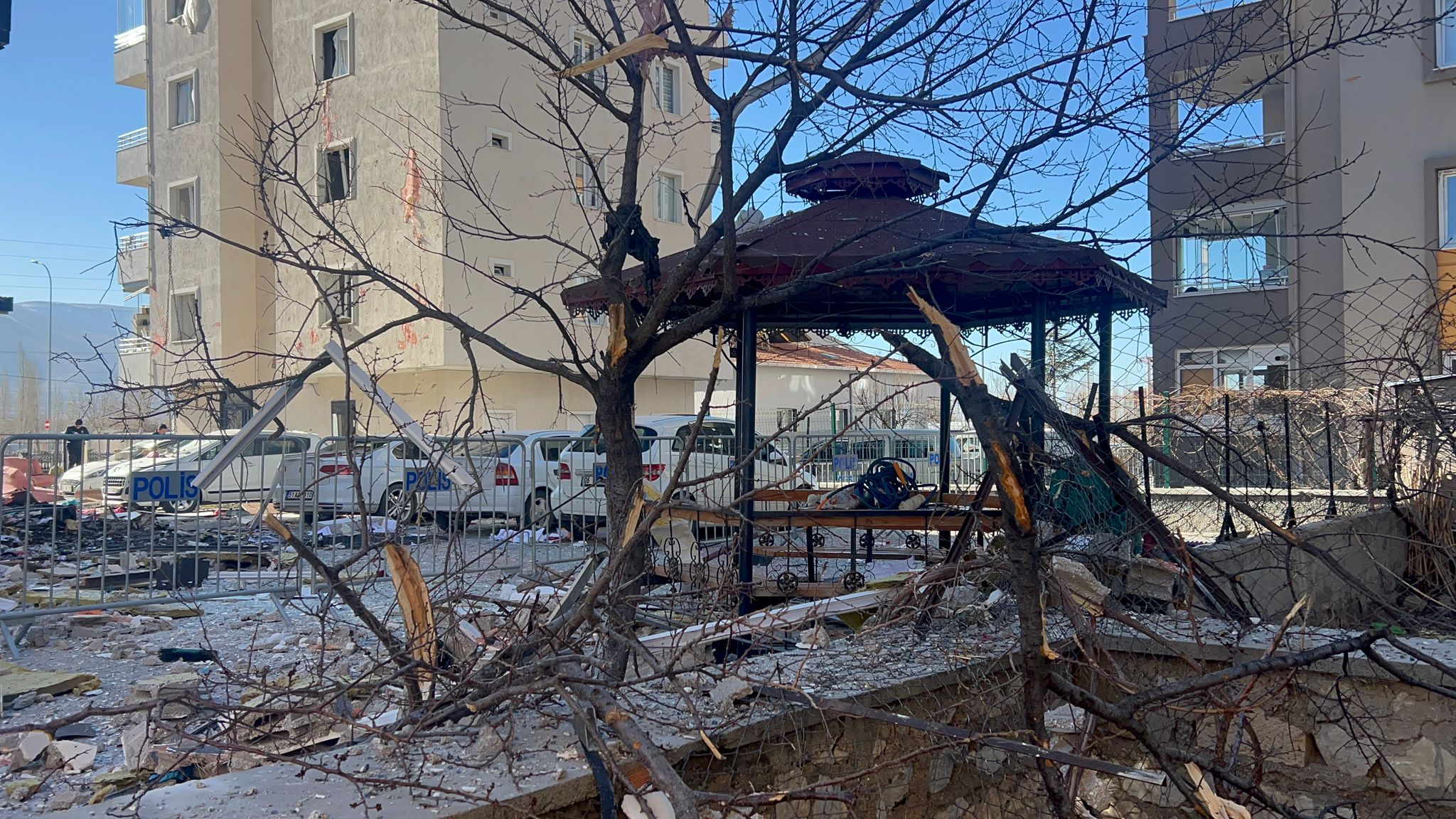 Niğde’de doğal gaz kaynaklı patlama: 16 yaralı - Görsel 10