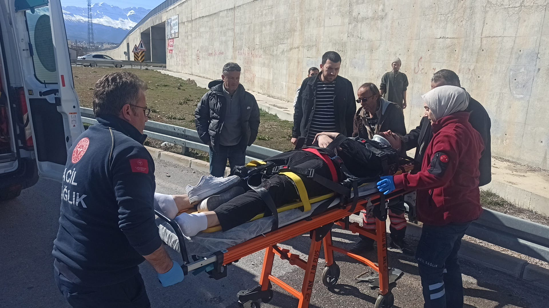 Seydişehir’de Korkutan Kaza:  Takla Atan Otomobilde 4 Yaralı! - Görsel 5