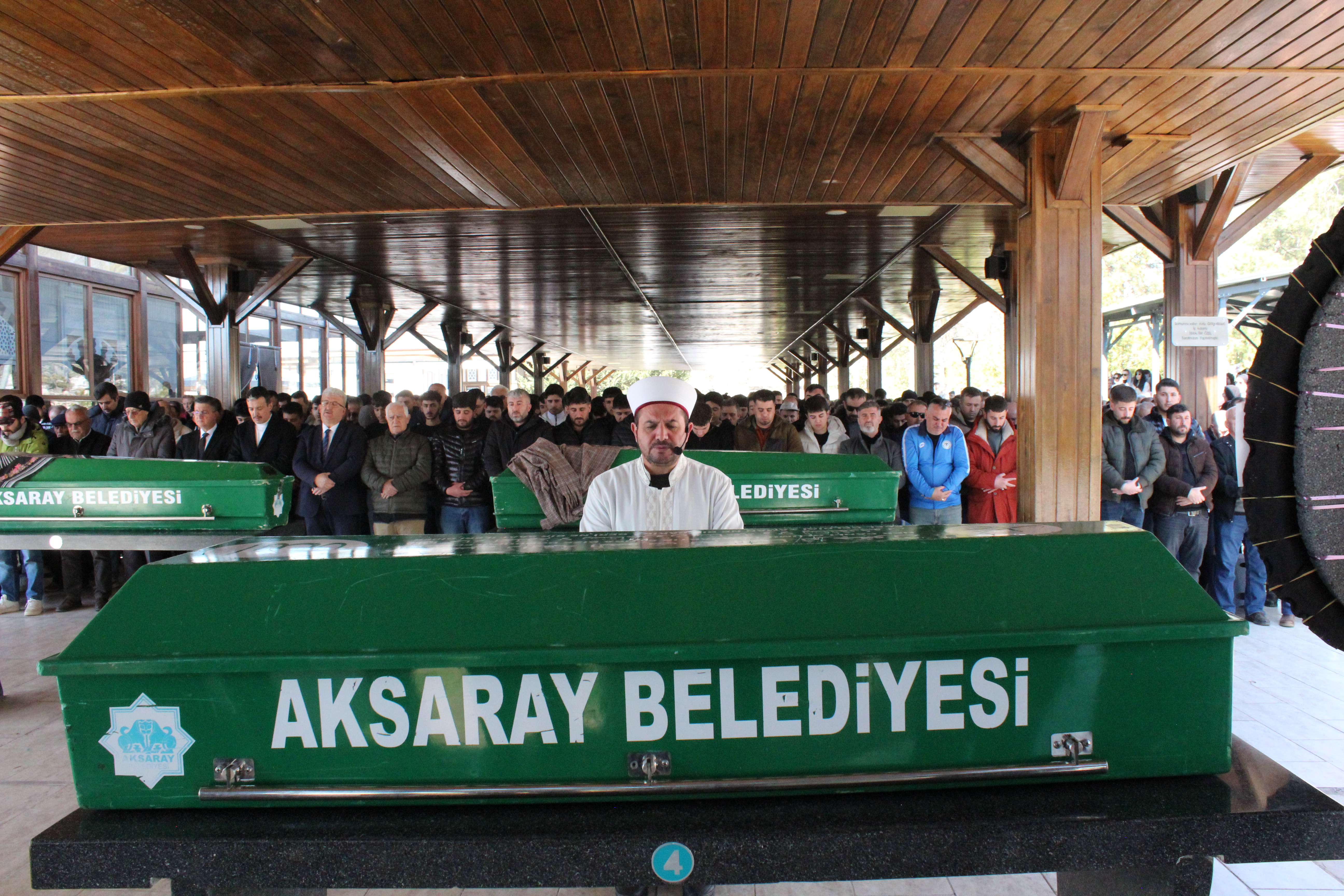 AKSARAY'da 'kız meselesi' nedeniyle tartıştığı akranı R.M., (16), tarafından bıçaklanarak öldürülen Mustafa Yağız Edik (16), toprağa verildi. - Görsel 1