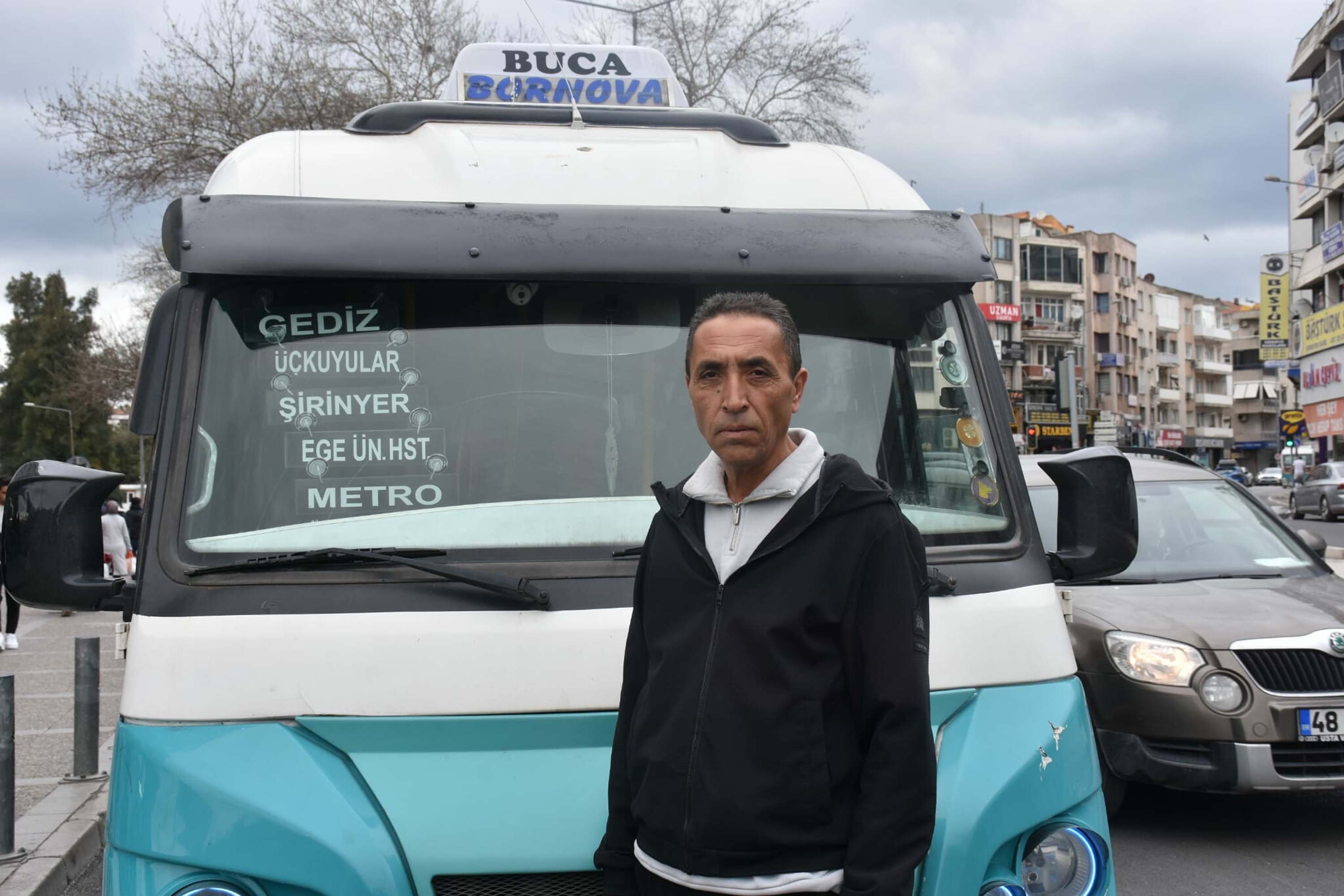 İzmir'de şehir içi dolmuşta doğum yaptı; anne ve kız bebeğin durumu iyi - Görsel 6