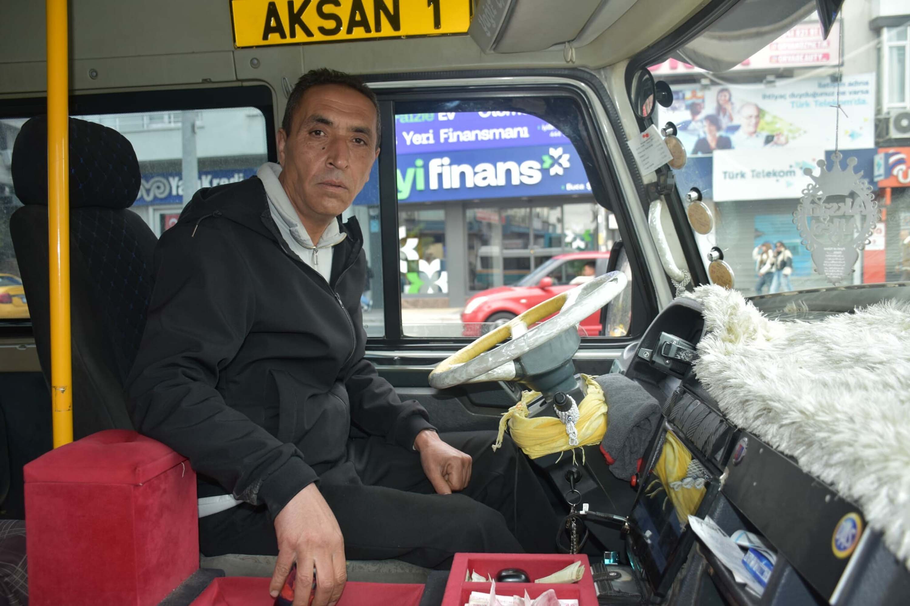 İzmir'de şehir içi dolmuşta doğum yaptı; anne ve kız bebeğin durumu iyi - Görsel 7