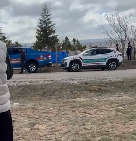 Aksaray - Boşanma aşamasındaki eşini anne ve babasının mezarı başında öldürüp, baldızını yaraladı - Görsel 4