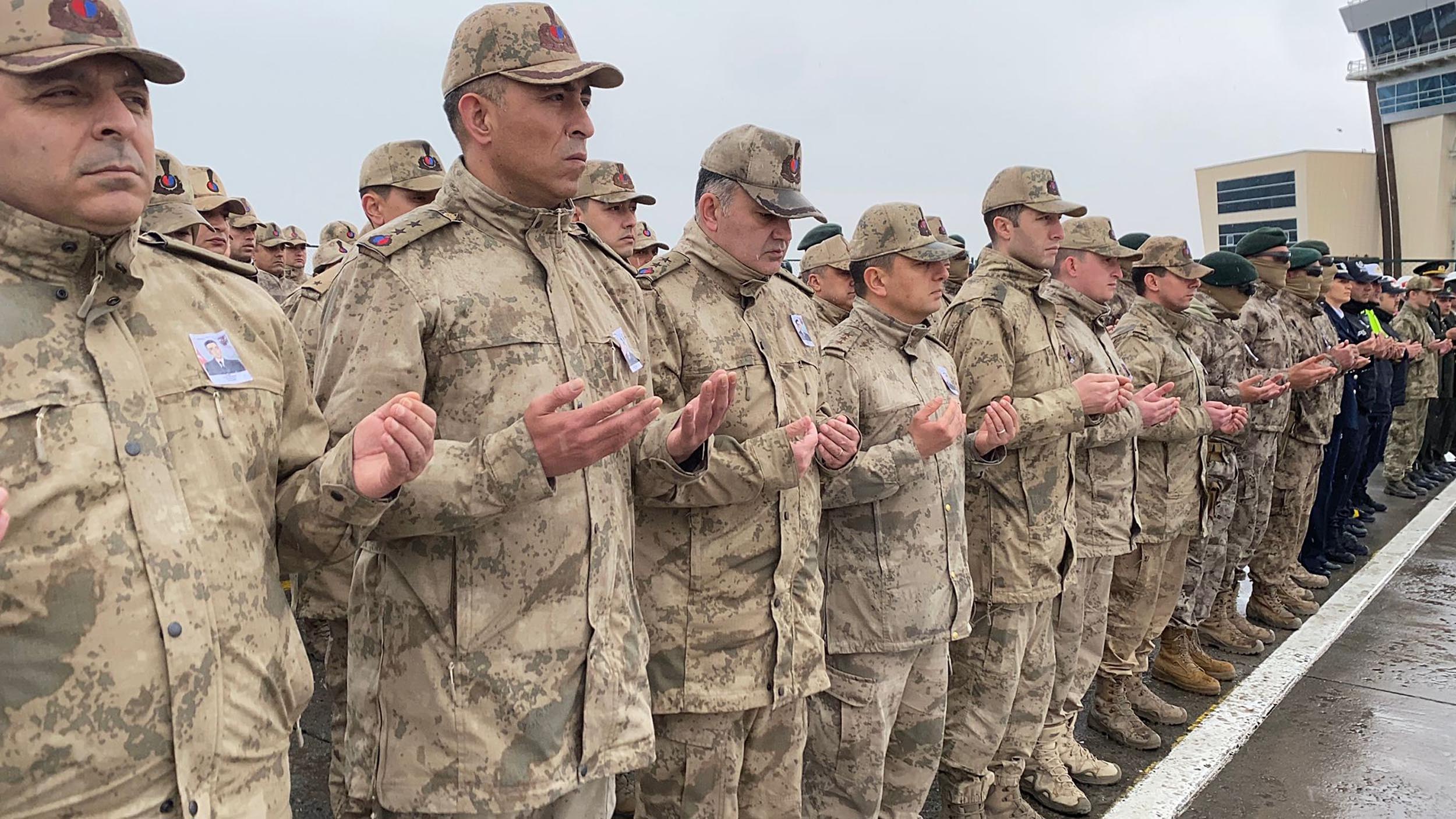 Şehit Uzman Çavuş Selman Akarsel İçin Iğdır’da Tören: Naaşı Konya’ya Gönderildi - Görsel 6