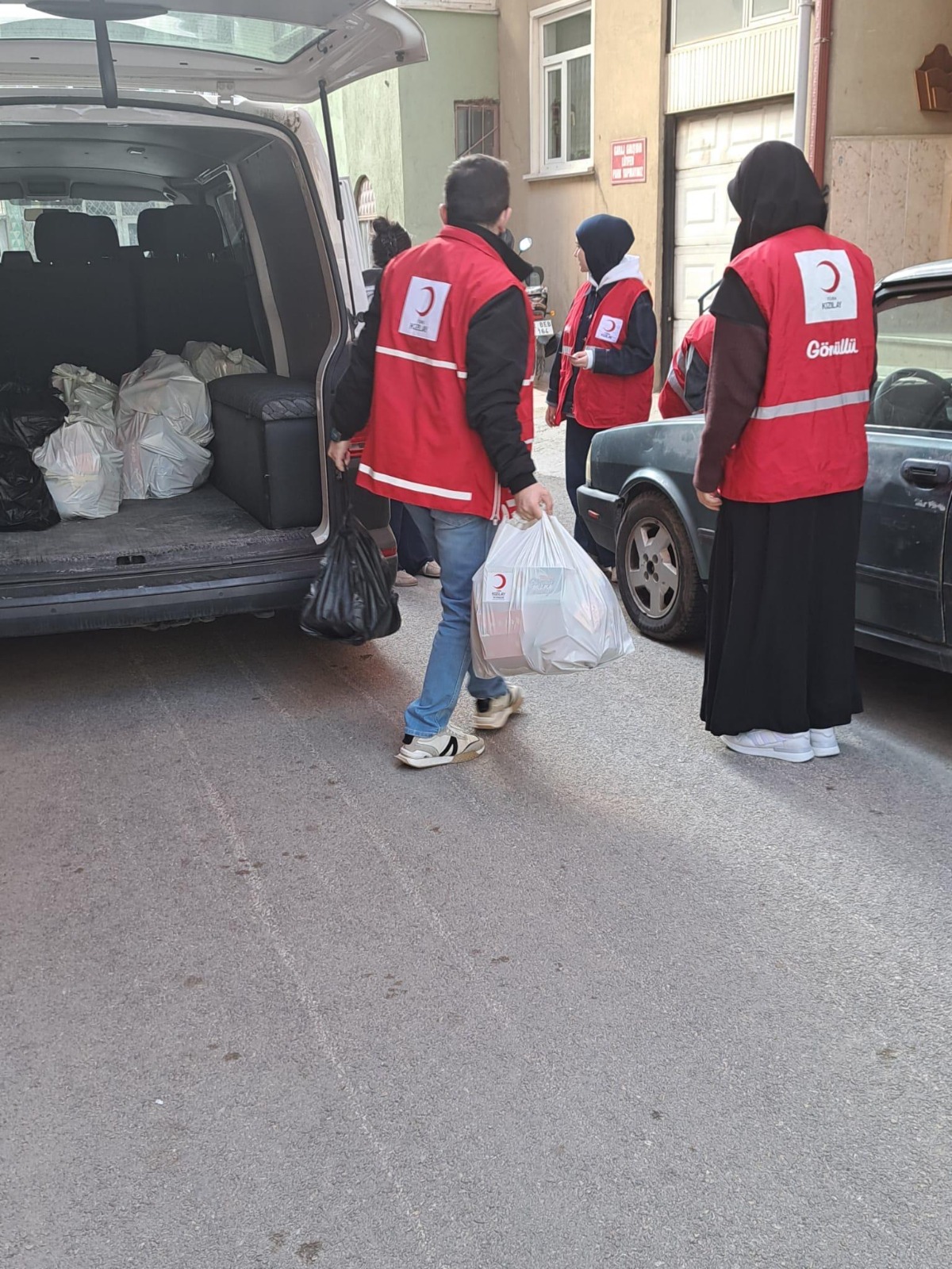 Seydişehir Kızılay’dan Ramazan’da Gönül Köprüsü: 1 Milyon TL’yi Aşan Dev Destek! - Görsel 5
