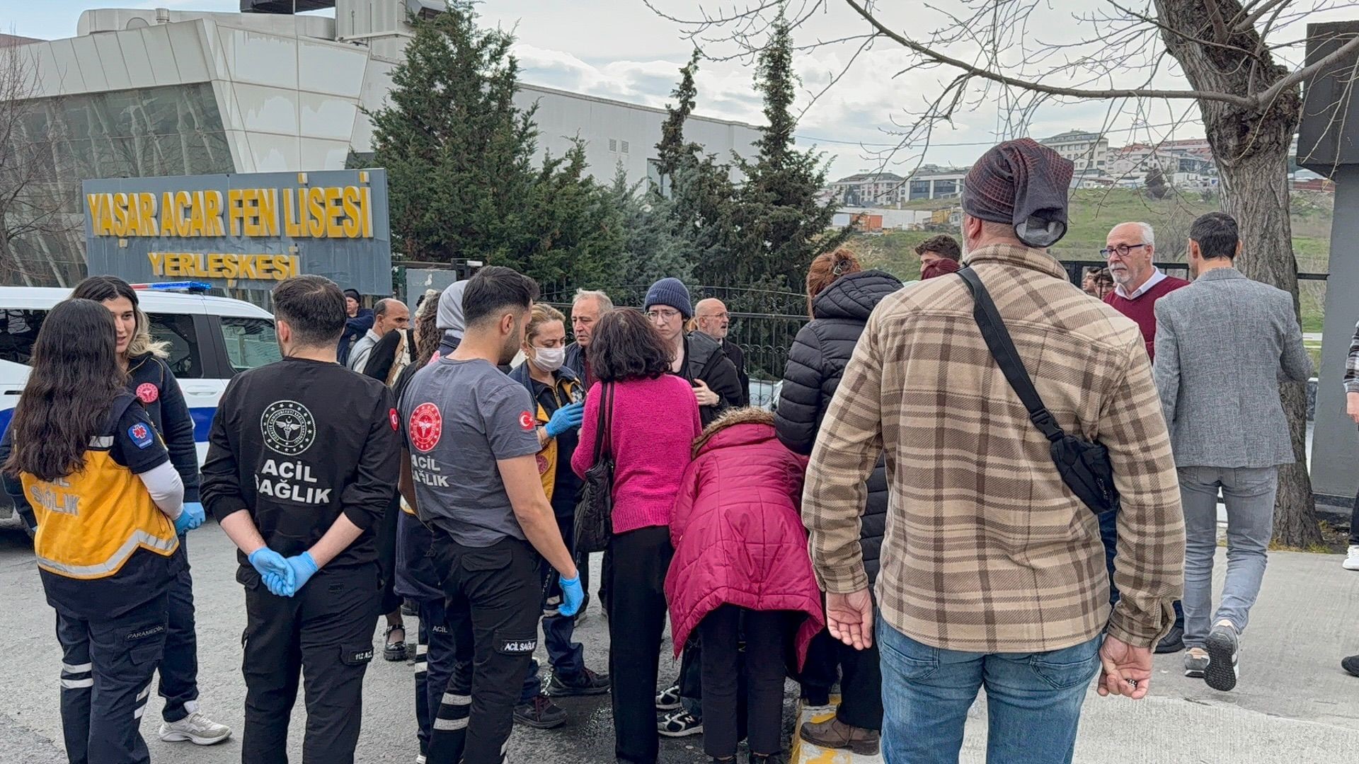 İstanbul - Beylikdüzü’nde fen lisesinin laboratuvarında patlama: 4 öğrenci yaralandı - Görsel 1