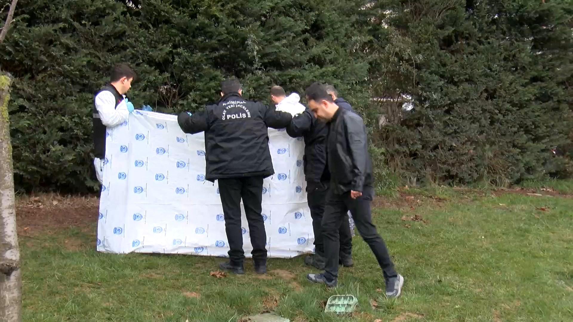 İstanbulda-Yol kenarında yeni doğmuş bebek cesedi bulundu - Görsel 4