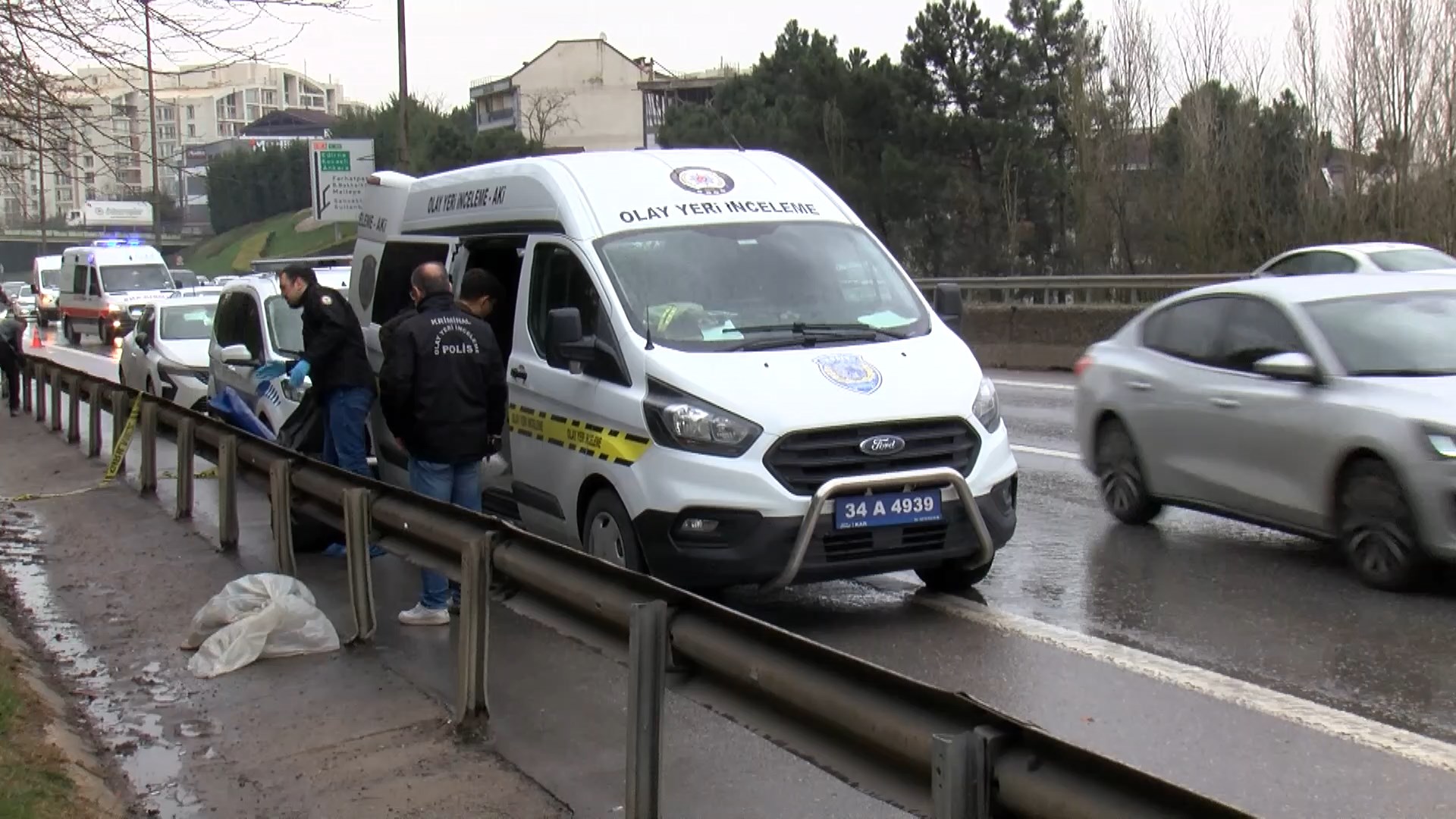 İstanbulda-Yol kenarında yeni doğmuş bebek cesedi bulundu - Görsel 7
