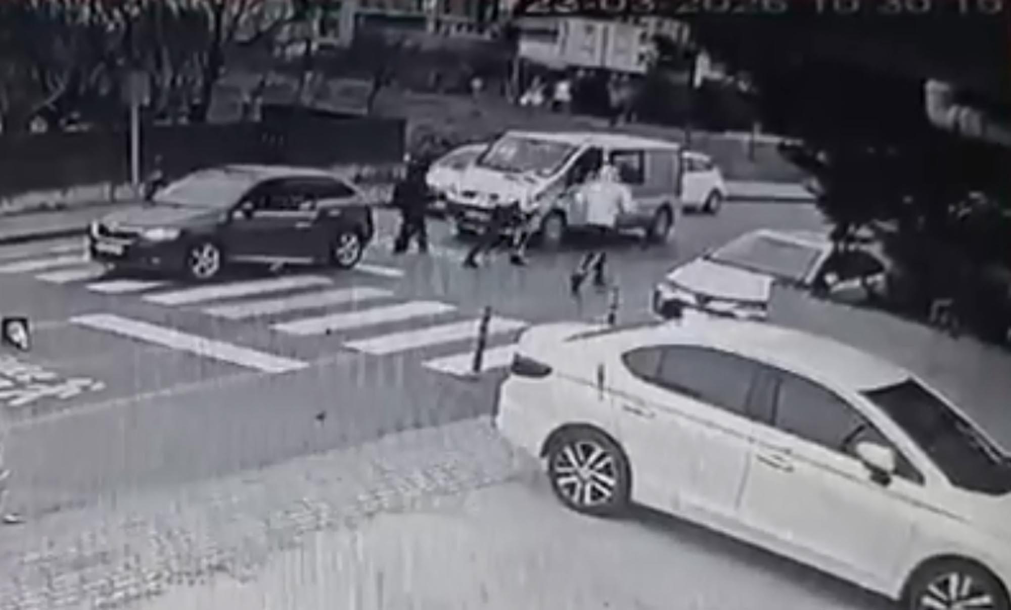 Polise çarpan motosiklet sürücüsü 'Sıfır Gecikmeli Yargı Modeli' ile 4 günde ceza aldı - Görsel 6