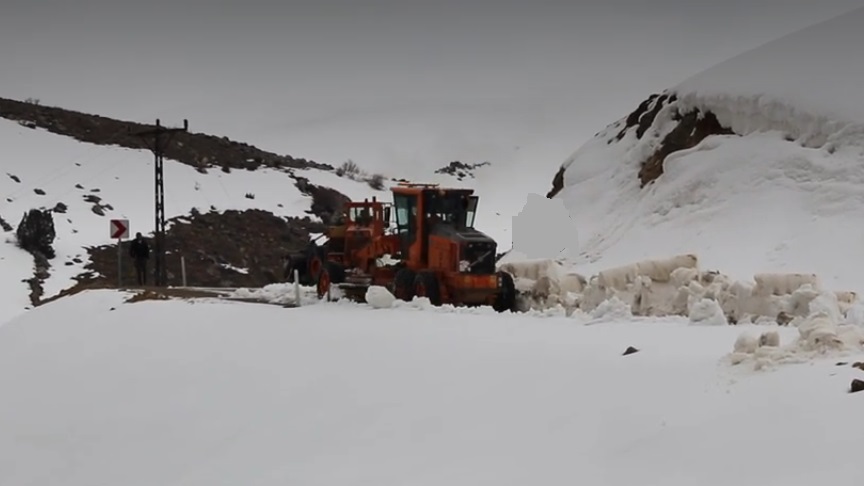 Konya’da Dev Kar Mücadelesi: 1900 Rakımlı Geçit 4 Ay Sonra Yeniden Açılıyor! - Görsel 2