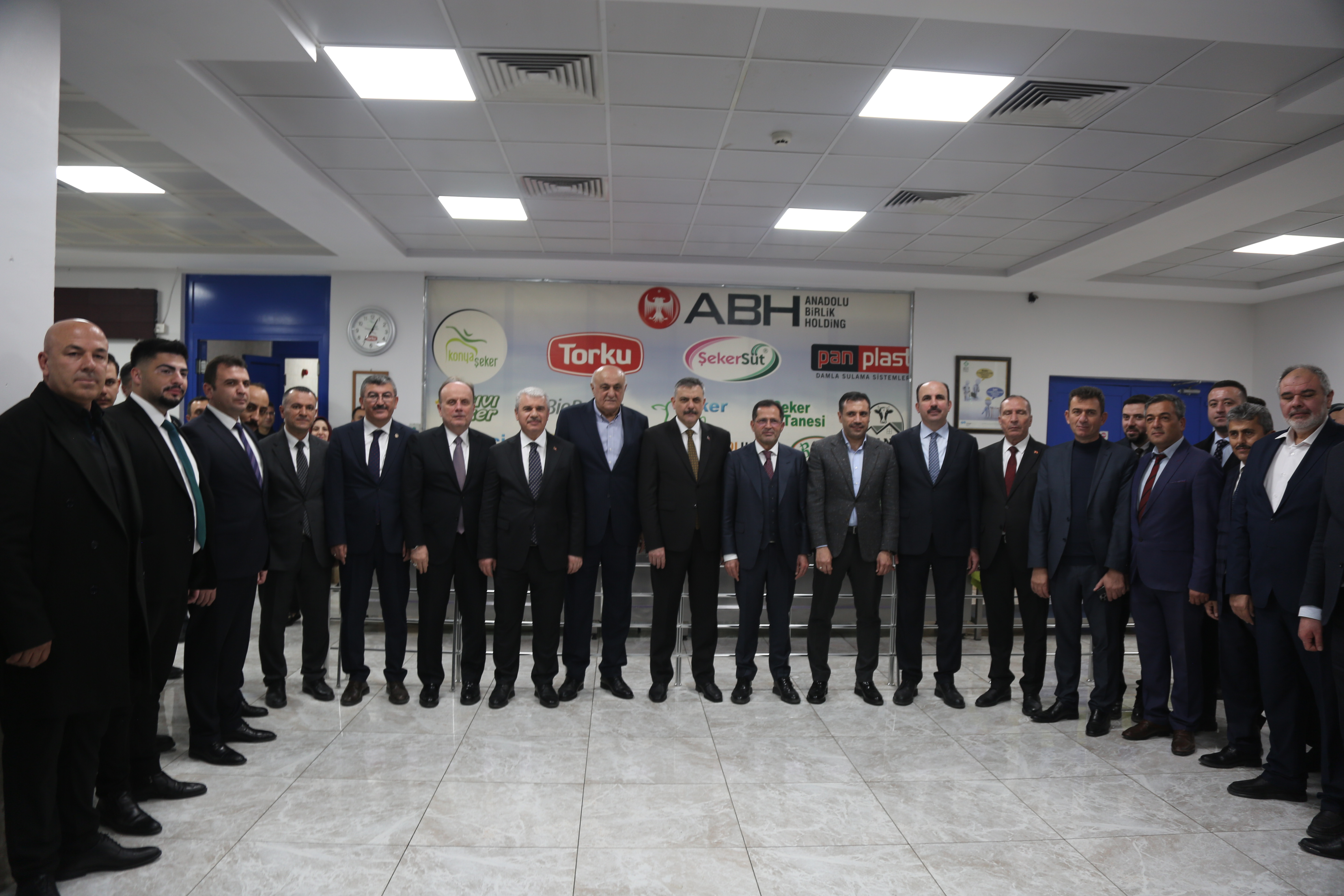 Bakan Çiftçi, Çumra Şeker Fabrikası'nı ziyaret etti - Görsel 1