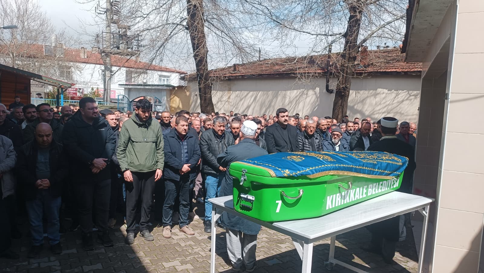 Babalarını bıçak ve nacak ile öldüren 2 kardeş, adliyeye sevk edildi - Görsel 4