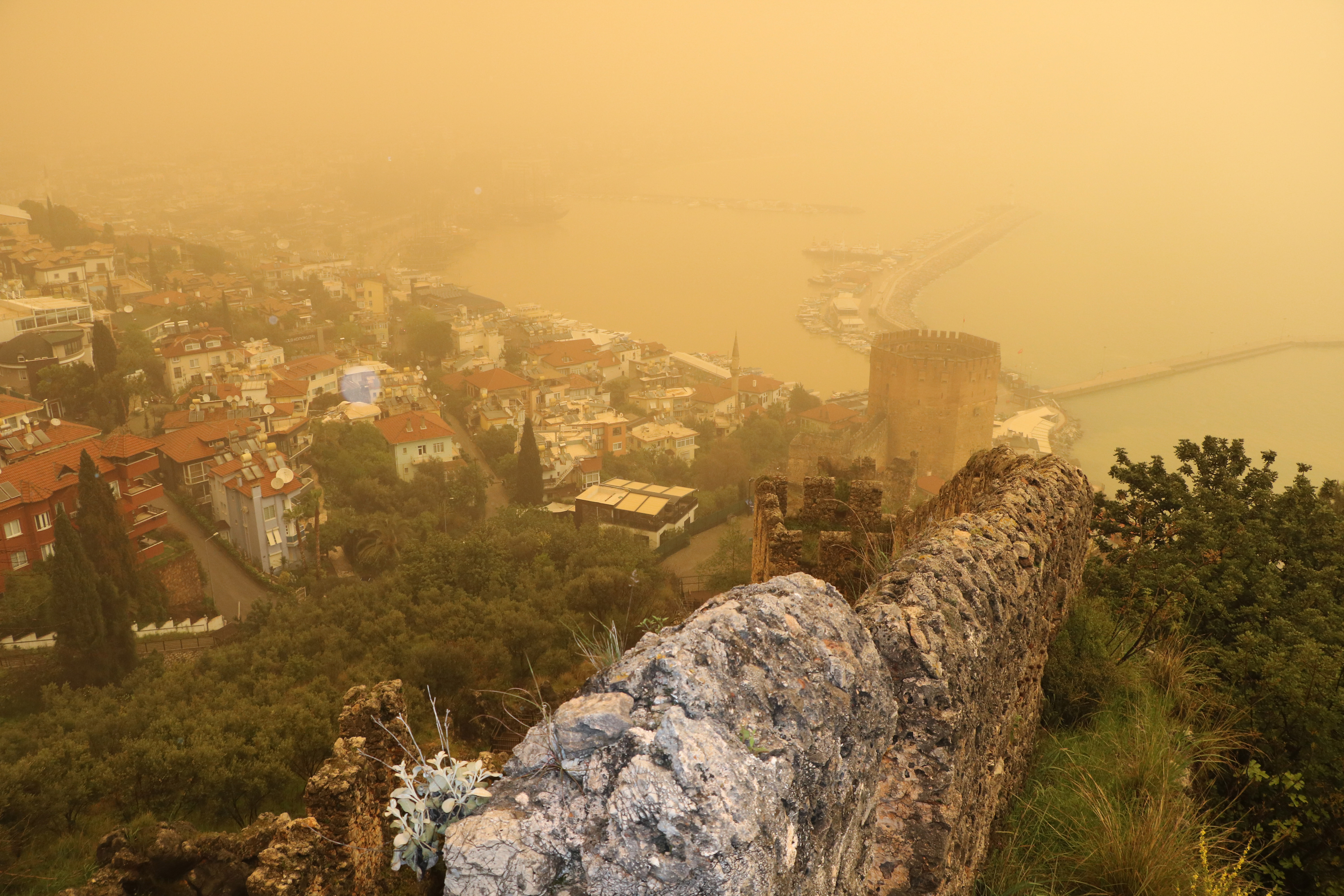 Antalya'yı çöl tozu bulutu kapladı  - Görsel 1
