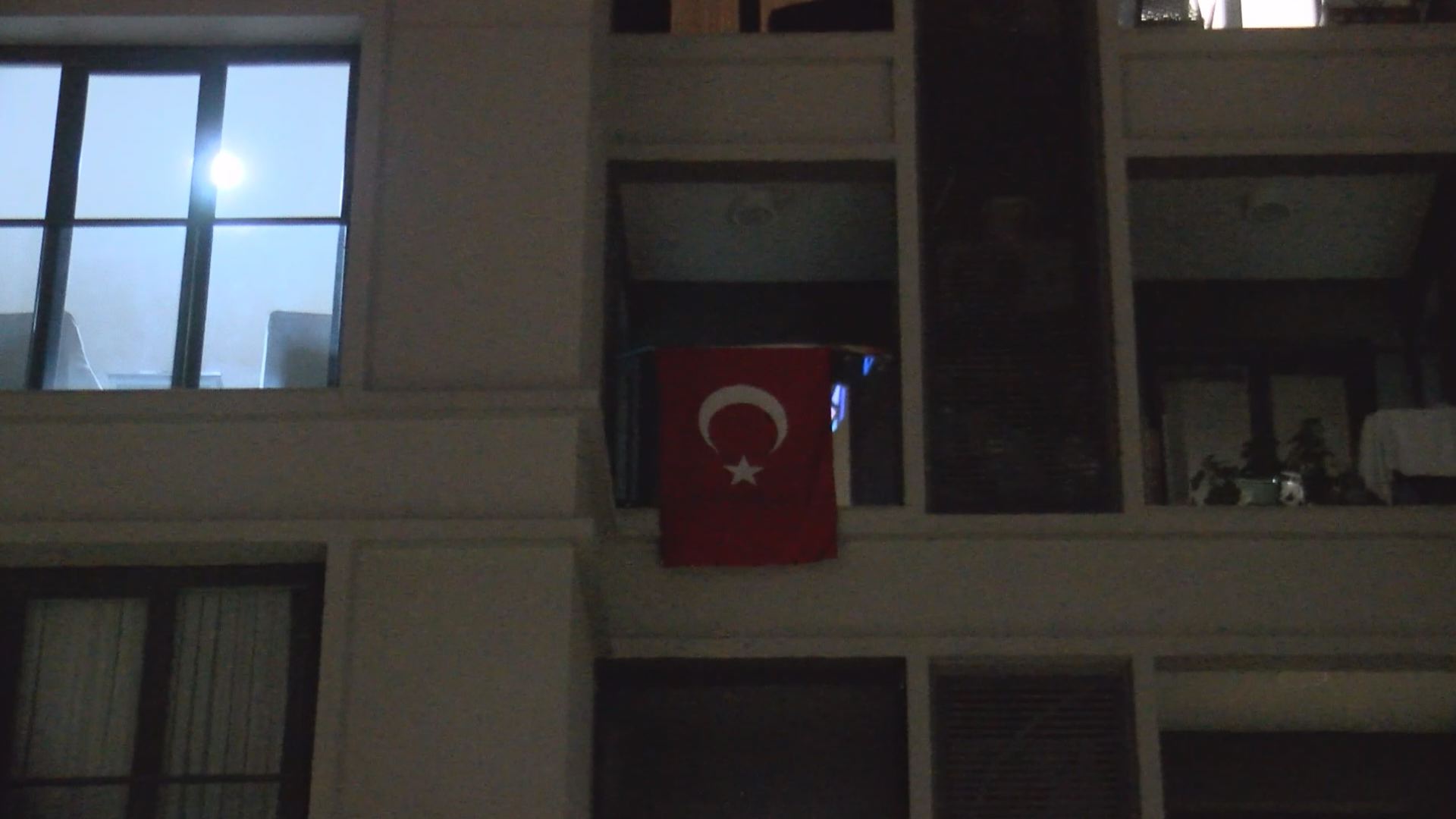 Başakşehir'de trafik kazasında ağır yaralanan polis şehit oldu  - Görsel 3