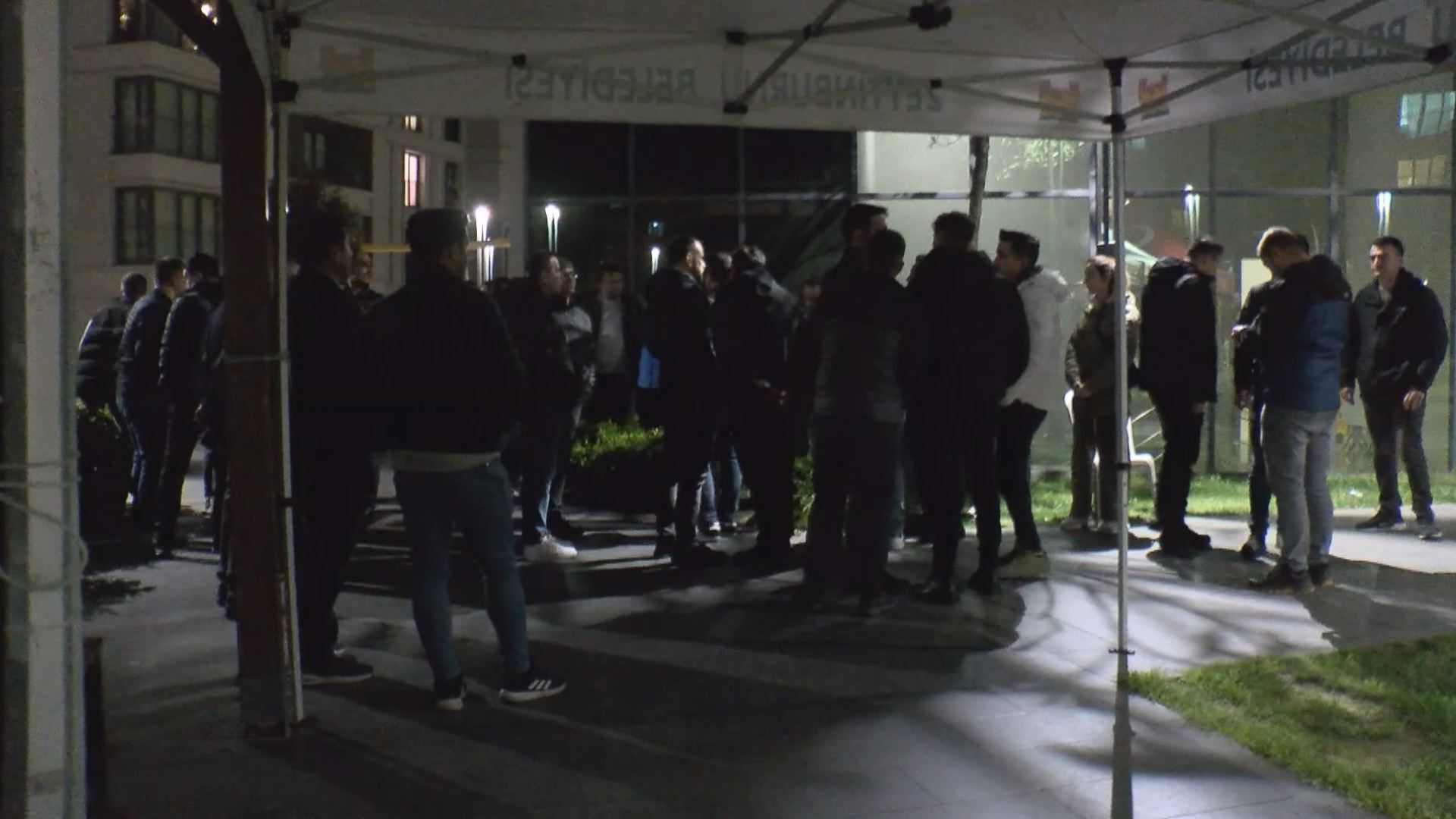 Başakşehir'de trafik kazasında ağır yaralanan polis şehit oldu  - Görsel 6