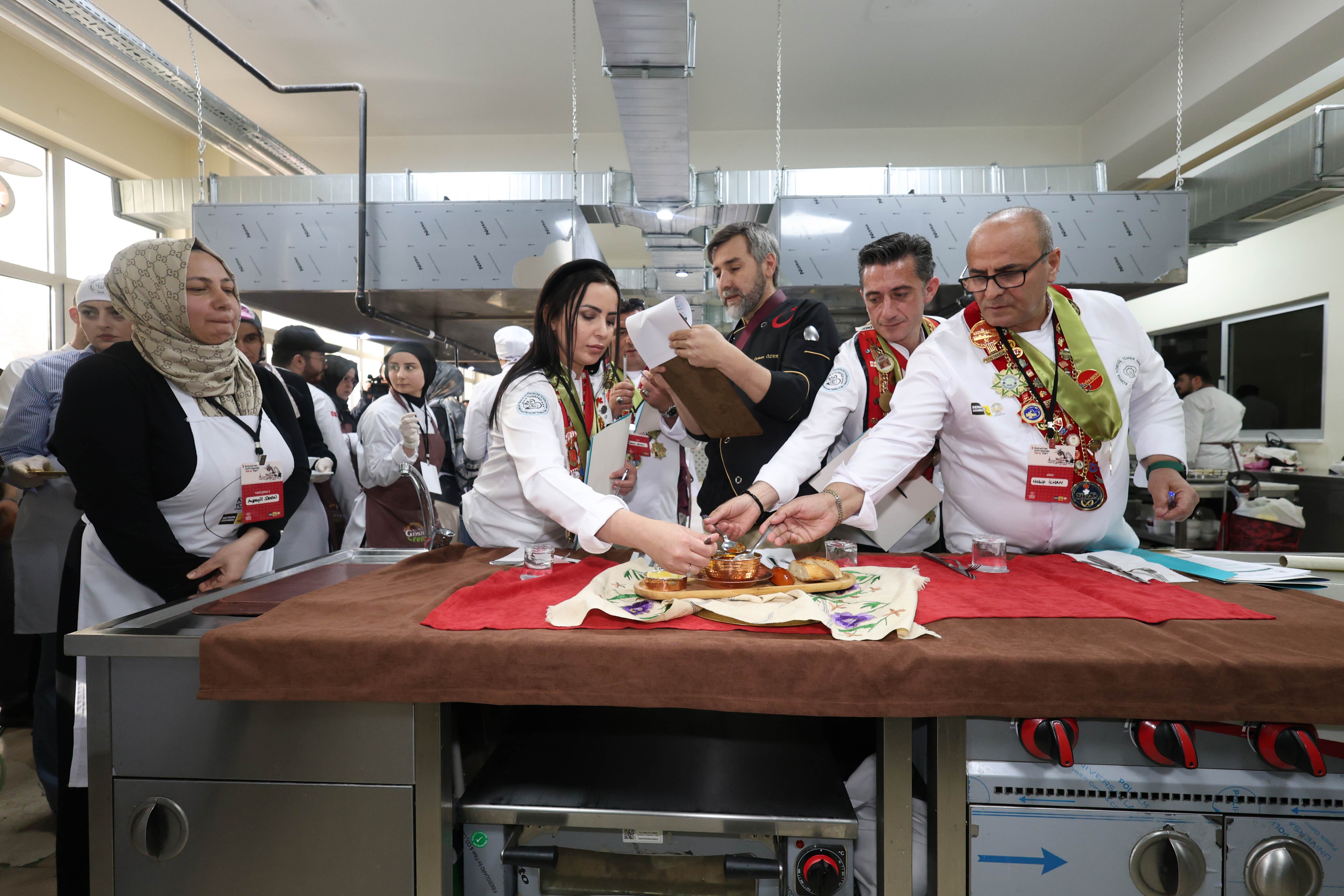 KONYA YÖRESEL YEMEK YARIŞMASI HEYECANI BAŞLADI - Görsel 3