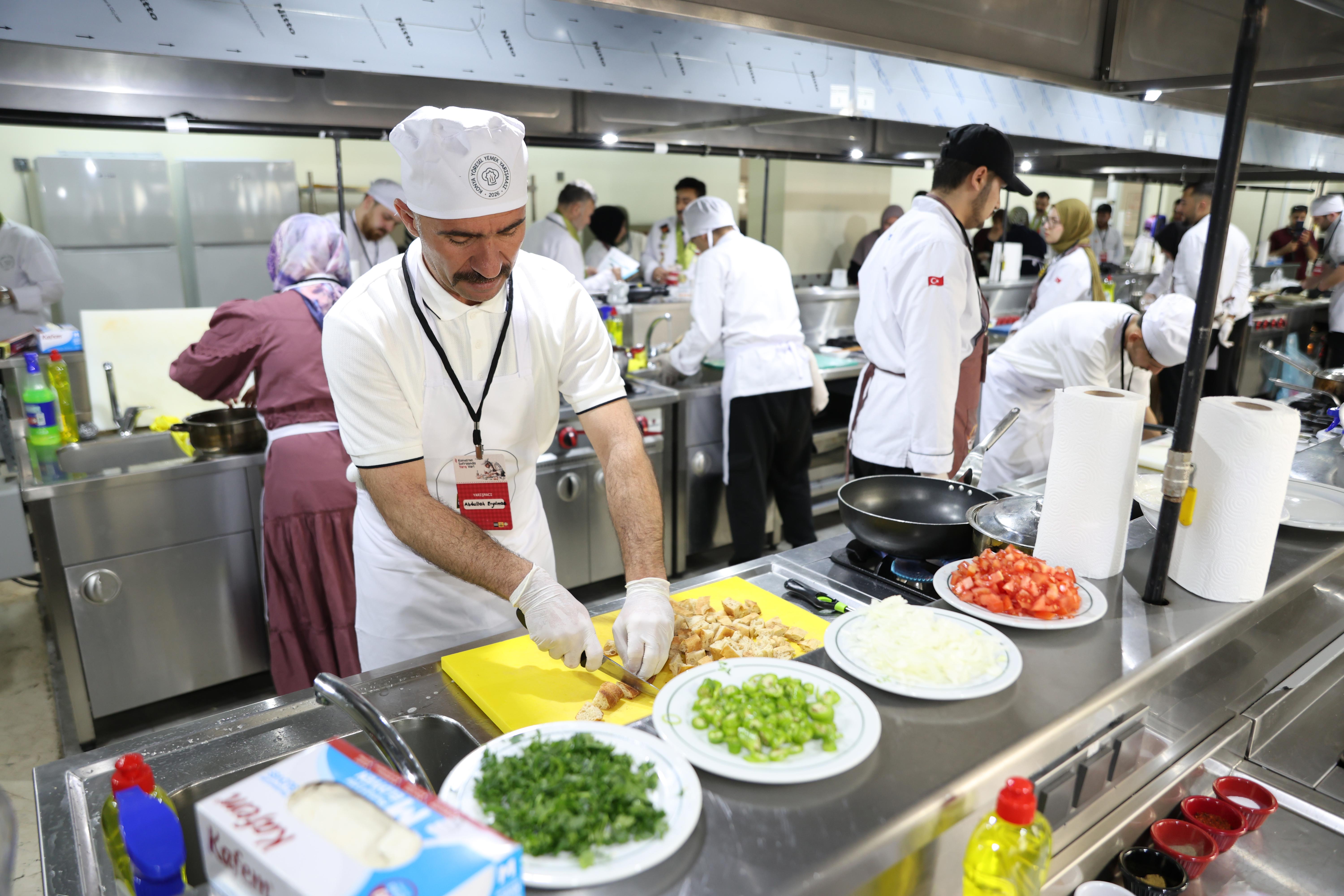 KONYA YÖRESEL YEMEK YARIŞMASI HEYECANI BAŞLADI - Görsel 4