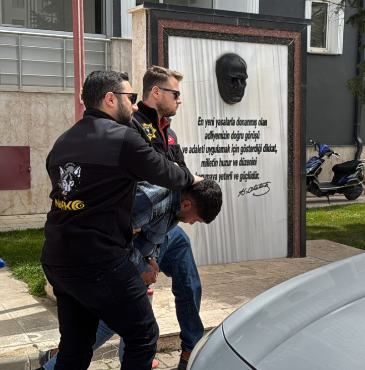 Seydişehirde Bebe Bisküvi kutusunda uyuşturucu ele geçirildi; 1 tutuklama - Görsel 1