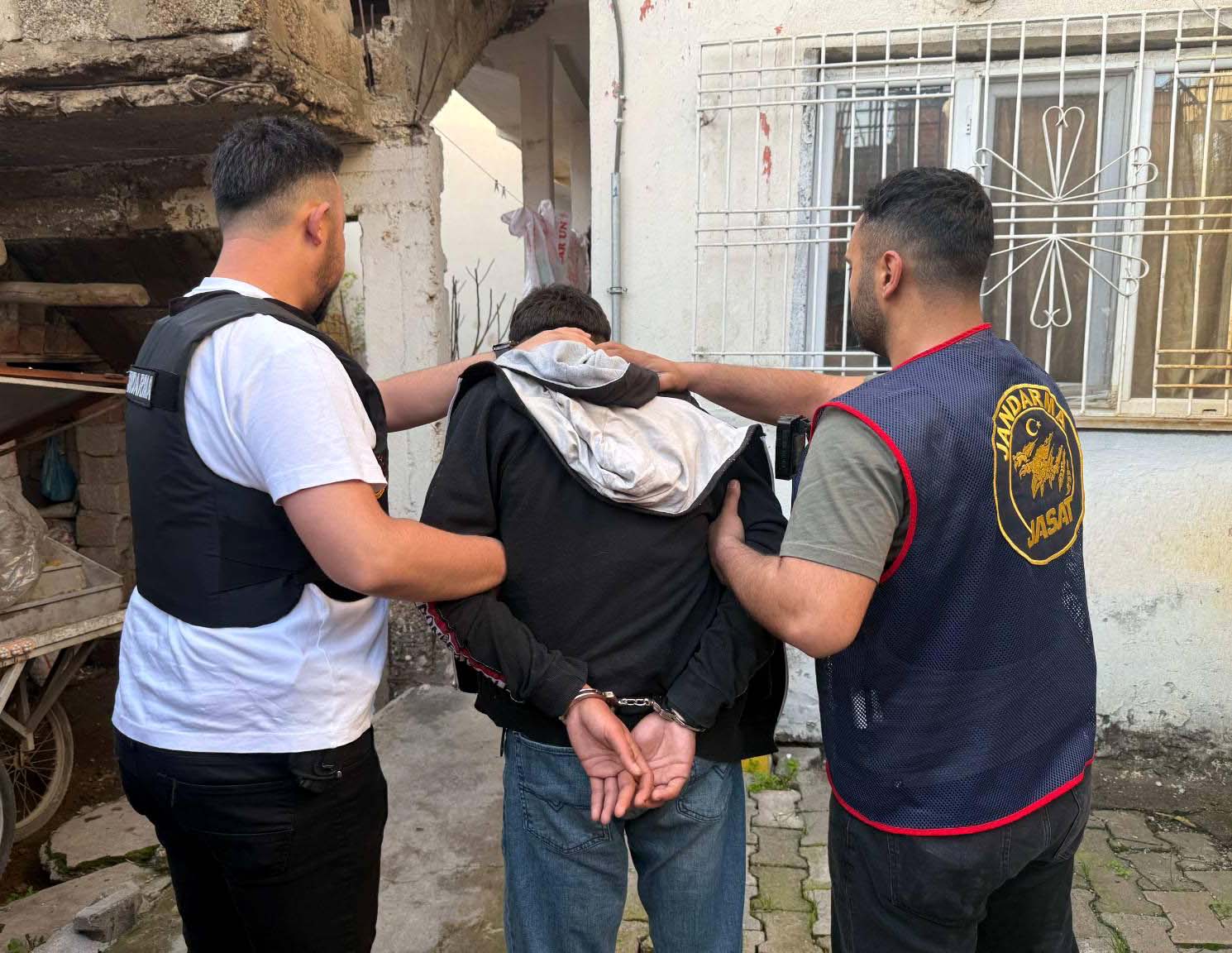 MİT'ten siber suç şebekesine operasyon; 12 gözaltı - Görsel 1