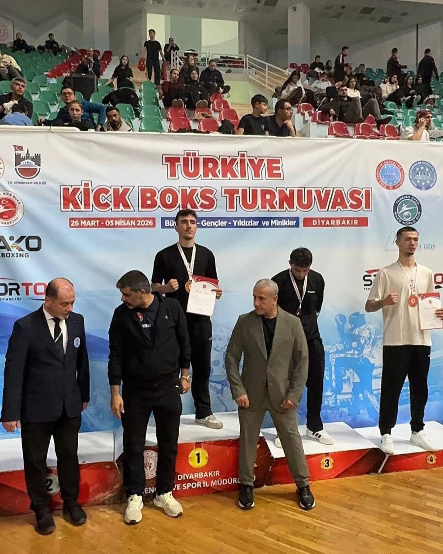 Seydişehir’in Altın Yumruğu: Gürkan Uğur Yıldız Türkiye Şampiyonu! - Görsel 3