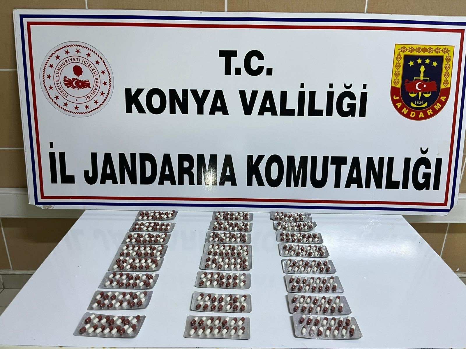 Konya Jandarmasından Zehir Tacirlerine Geçit Yok: 44 Gözaltı, 7 Tutuklama - Görsel 2