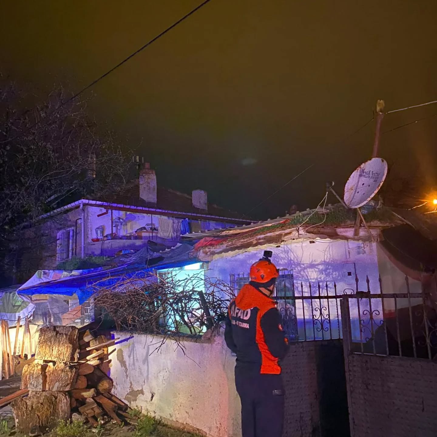 Konyada  Korkutan Çökme: Enkaz Altından Sağ Kurtarıldı! - Görsel 1