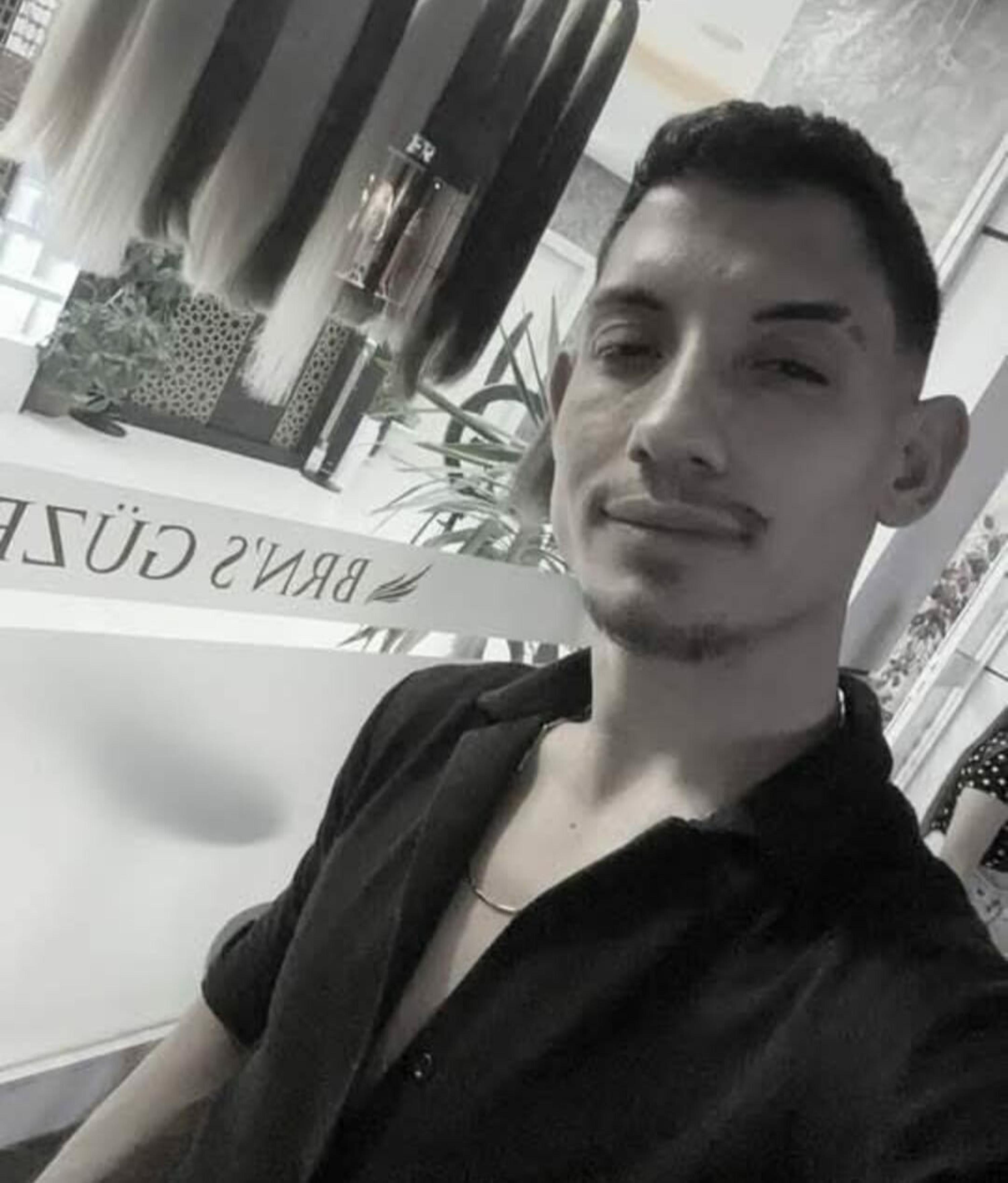 Manisa'da otomobil kanala uçtu: 2 ölü, 5 yaralı - Görsel 1