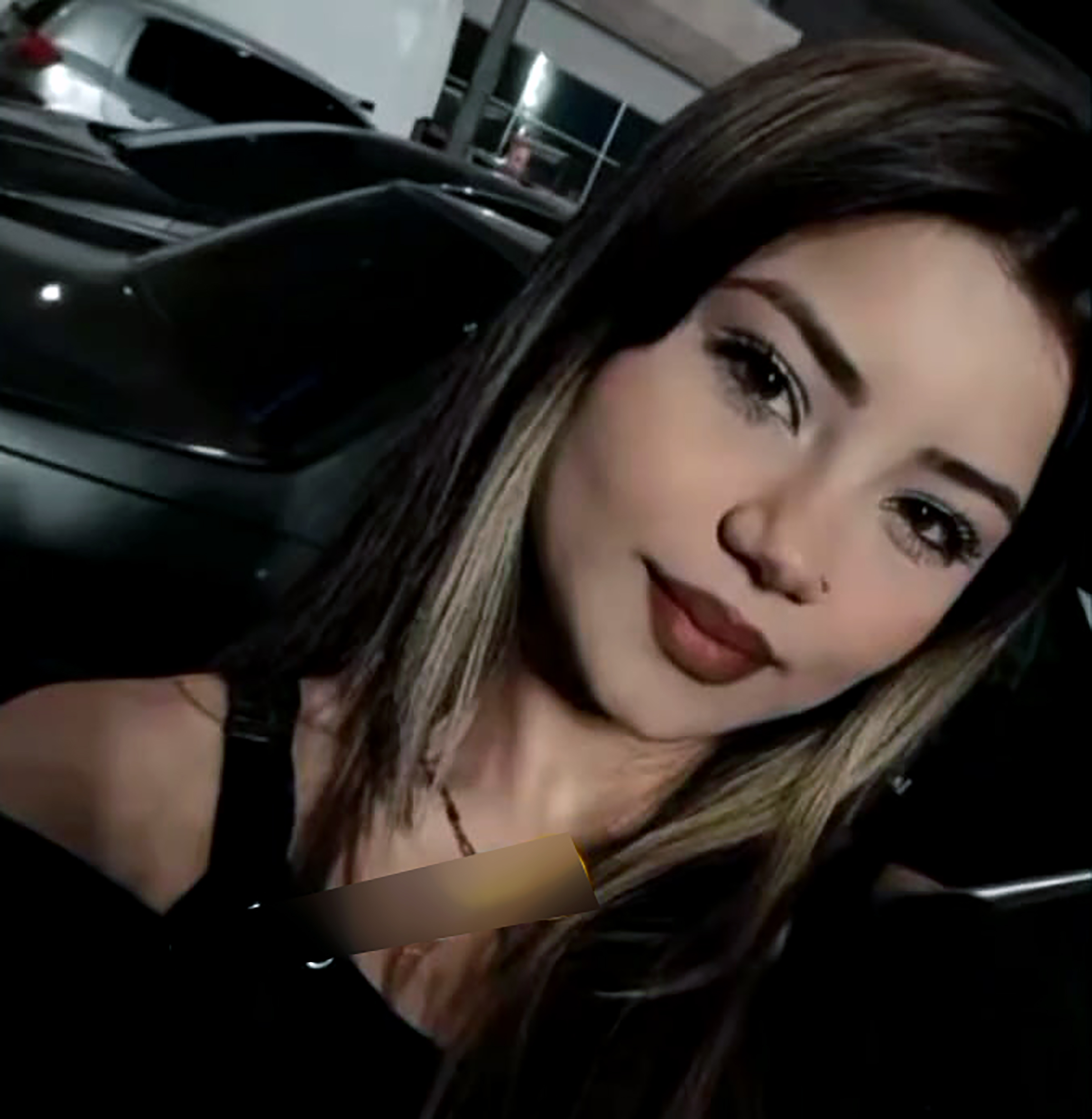 Kazada ölen Zeynep, son yolculuğuna gelinlik ve duvakla uğurlandı - Görsel 1