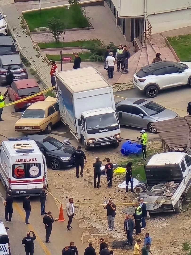 1 Mayıs’ta Acı Kaza: Ankara’da İki Belediye İşçisi Hayatını Kaybetti - Görsel 9