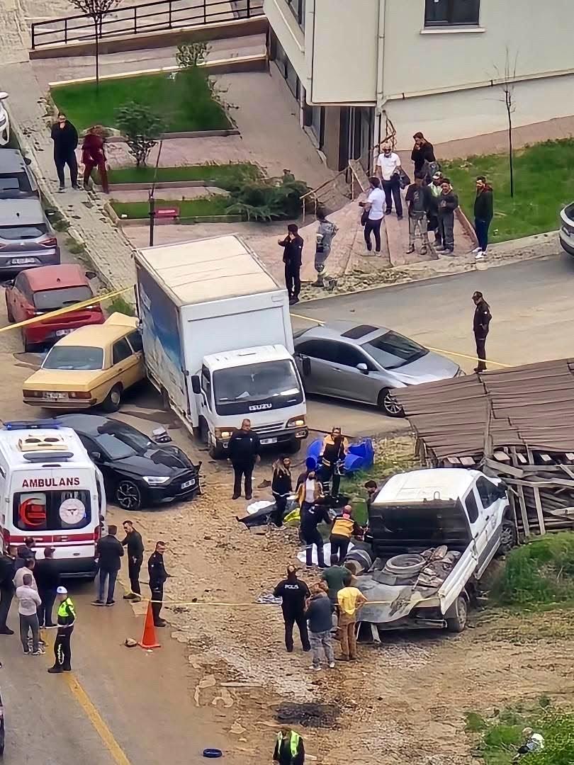 1 Mayıs’ta Acı Kaza: Ankara’da İki Belediye İşçisi Hayatını Kaybetti - Görsel 10