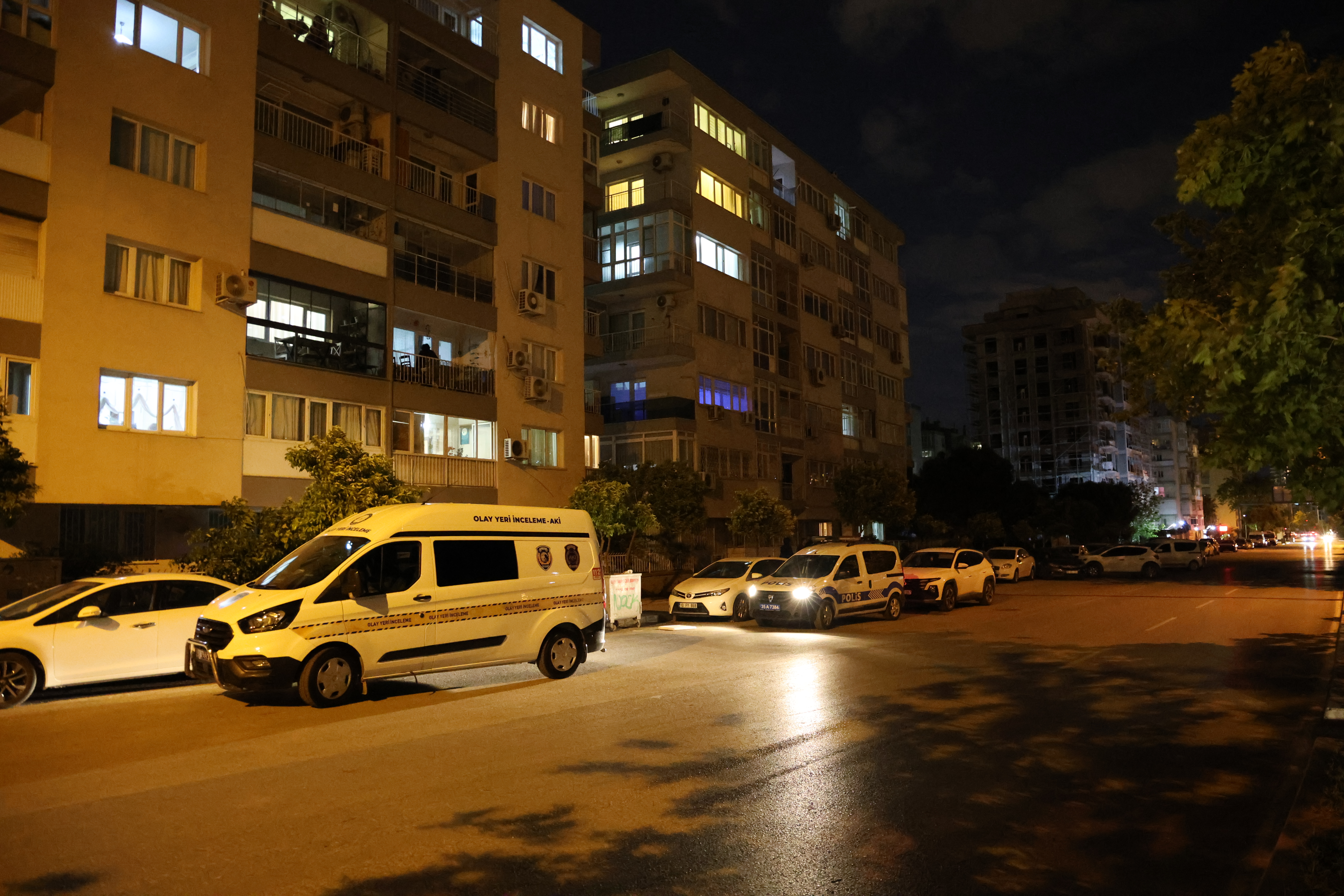 İzmir'de 73 yaşındaki baba, oğlunu bıçaklayarak öldürdü - Görsel 3