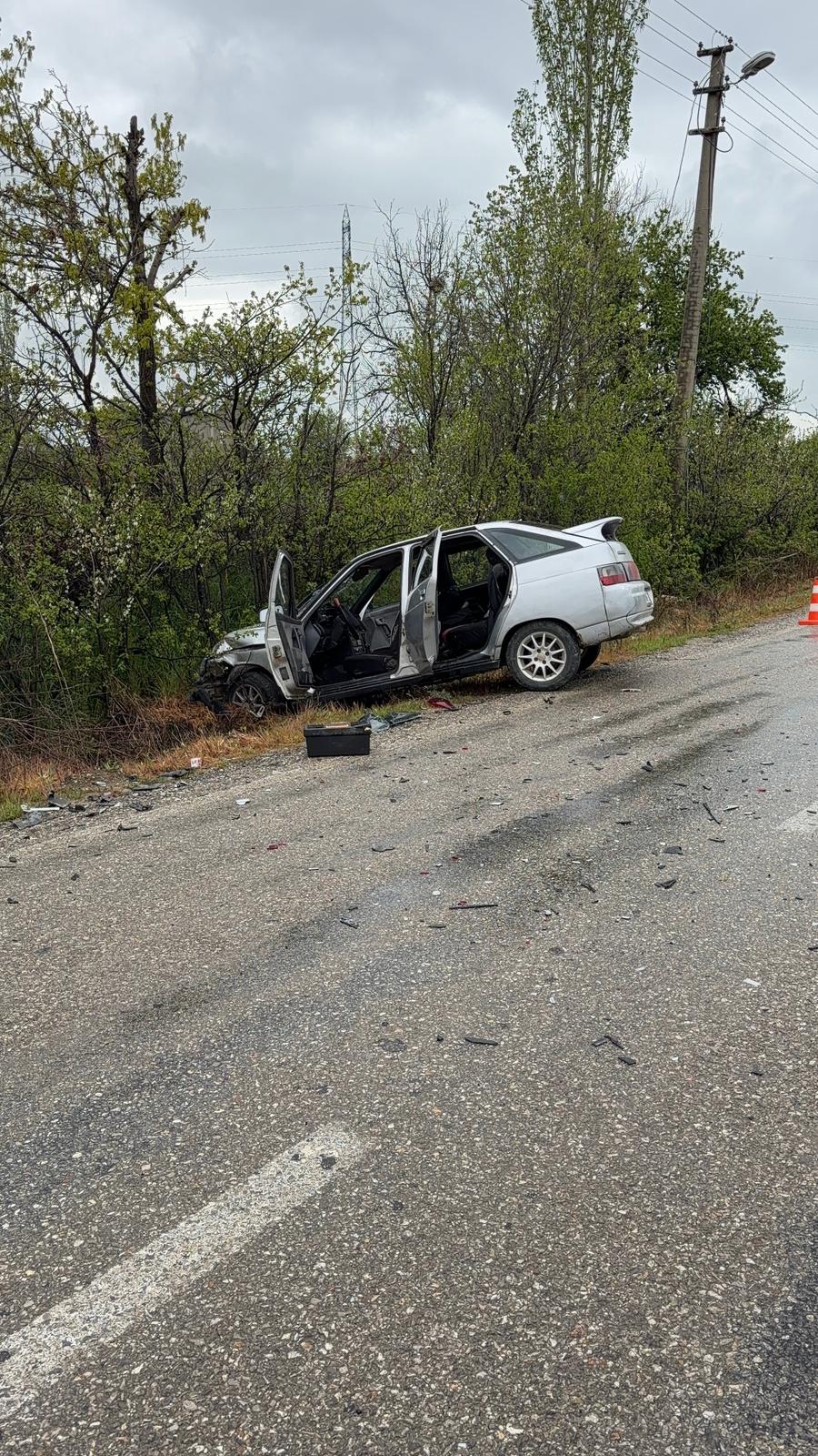 Seydişehir'de İki Otomobil Çarpıştı: 4 Yaralı! - Görsel 1