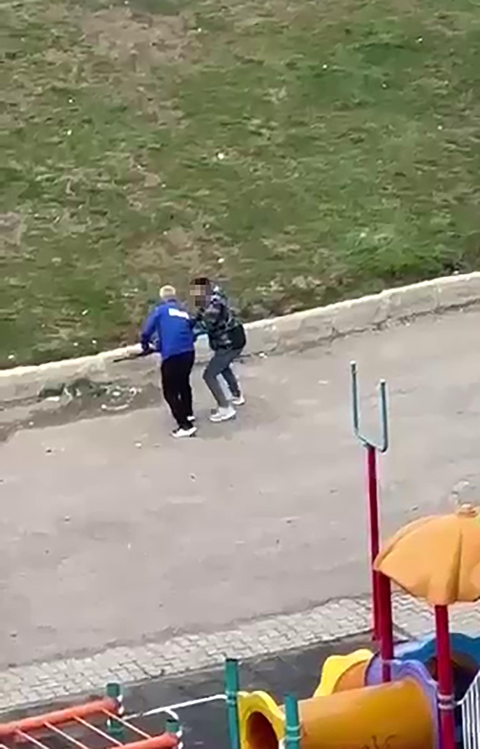 Sosyal medya hesabı açan eşine kızdı, kayınpederinin evine ateş etti - Görsel 2