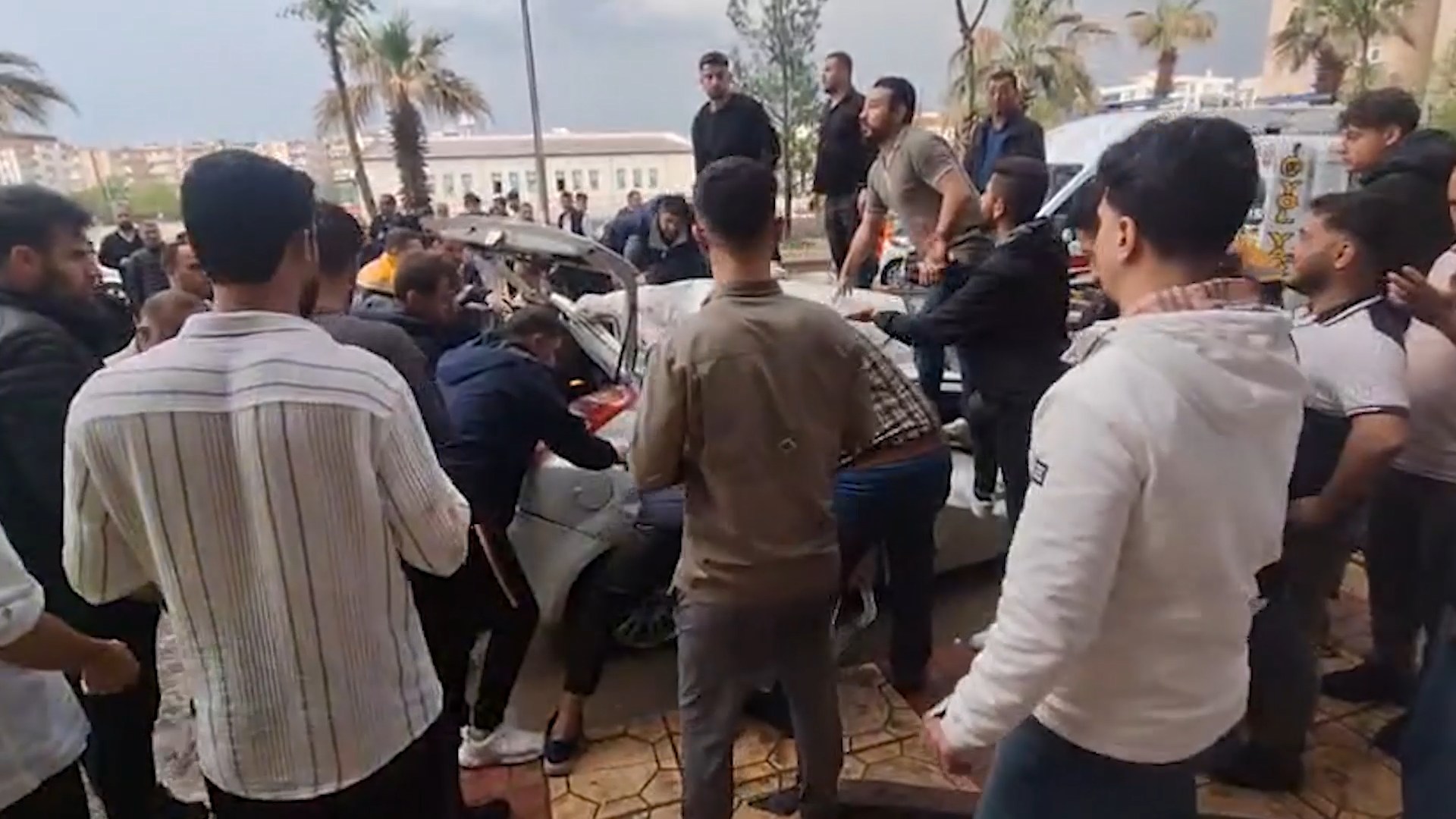Şanlıurfa'da sağanak ve dolu: 1 ölü, 28 yaralı  - Görsel 5