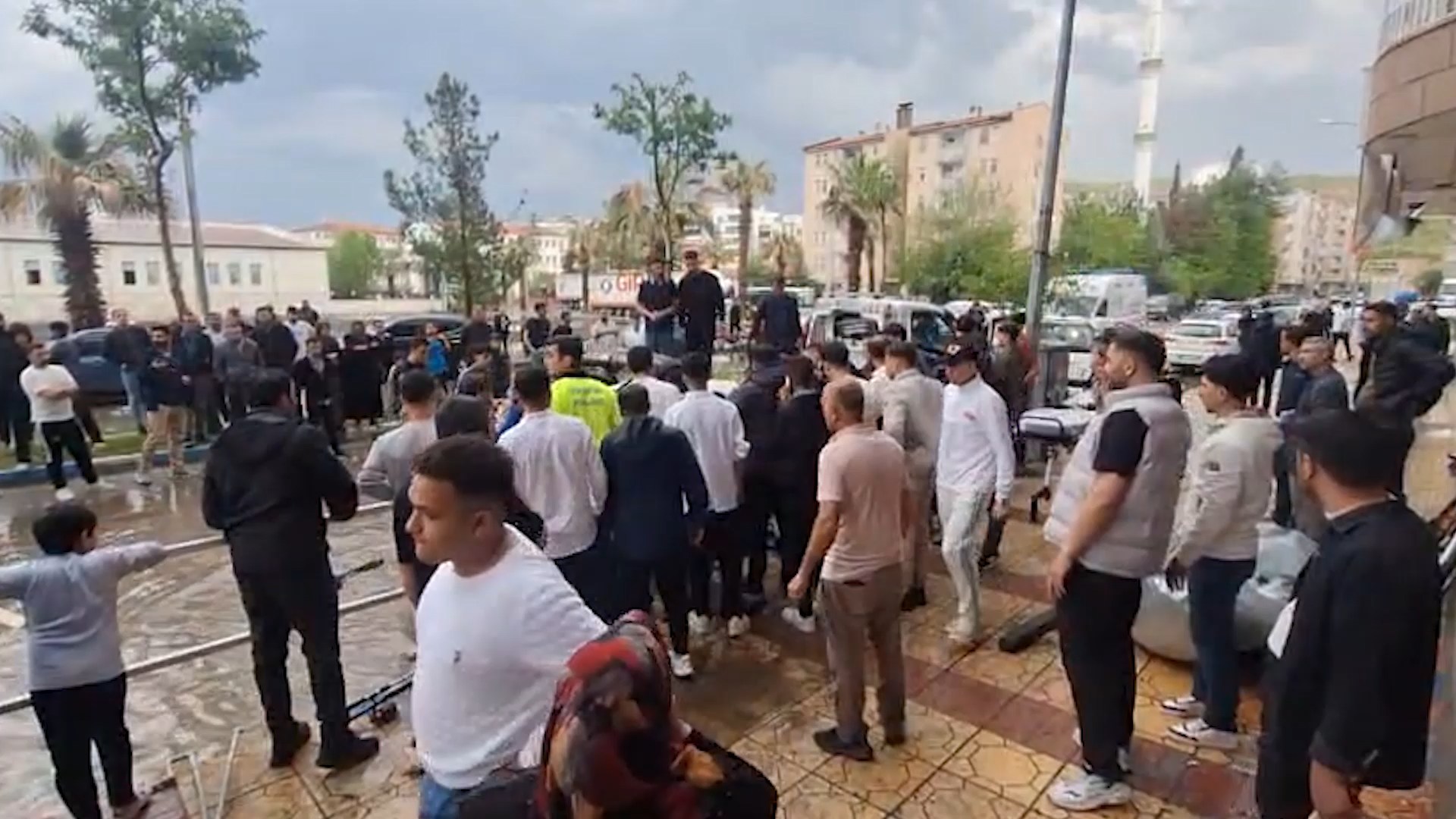 Şanlıurfa'da sağanak ve dolu: 1 ölü, 28 yaralı  - Görsel 9