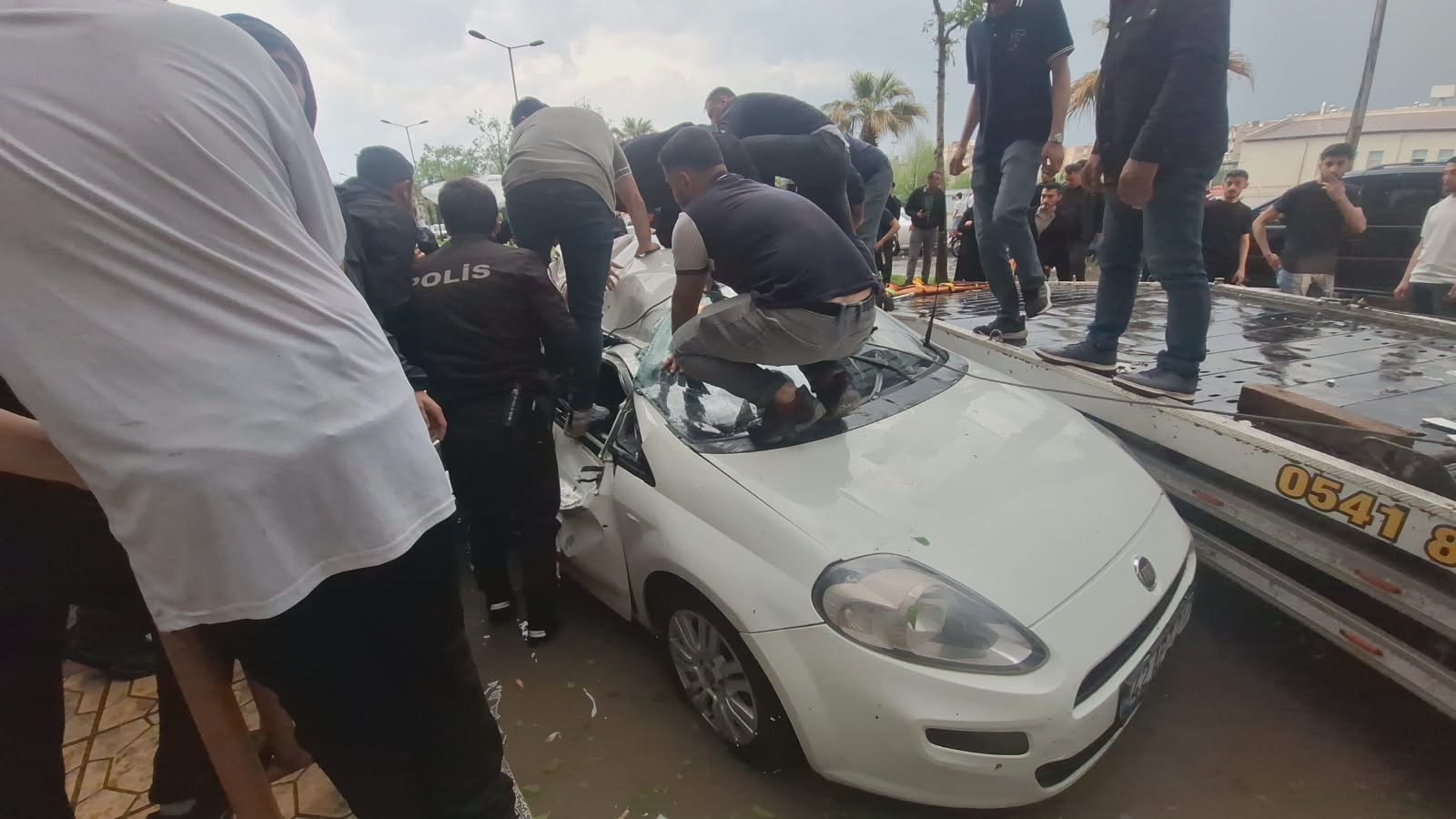 Şanlıurfa'da sağanak ve dolu: 1 ölü, 28 yaralı  - Görsel 11