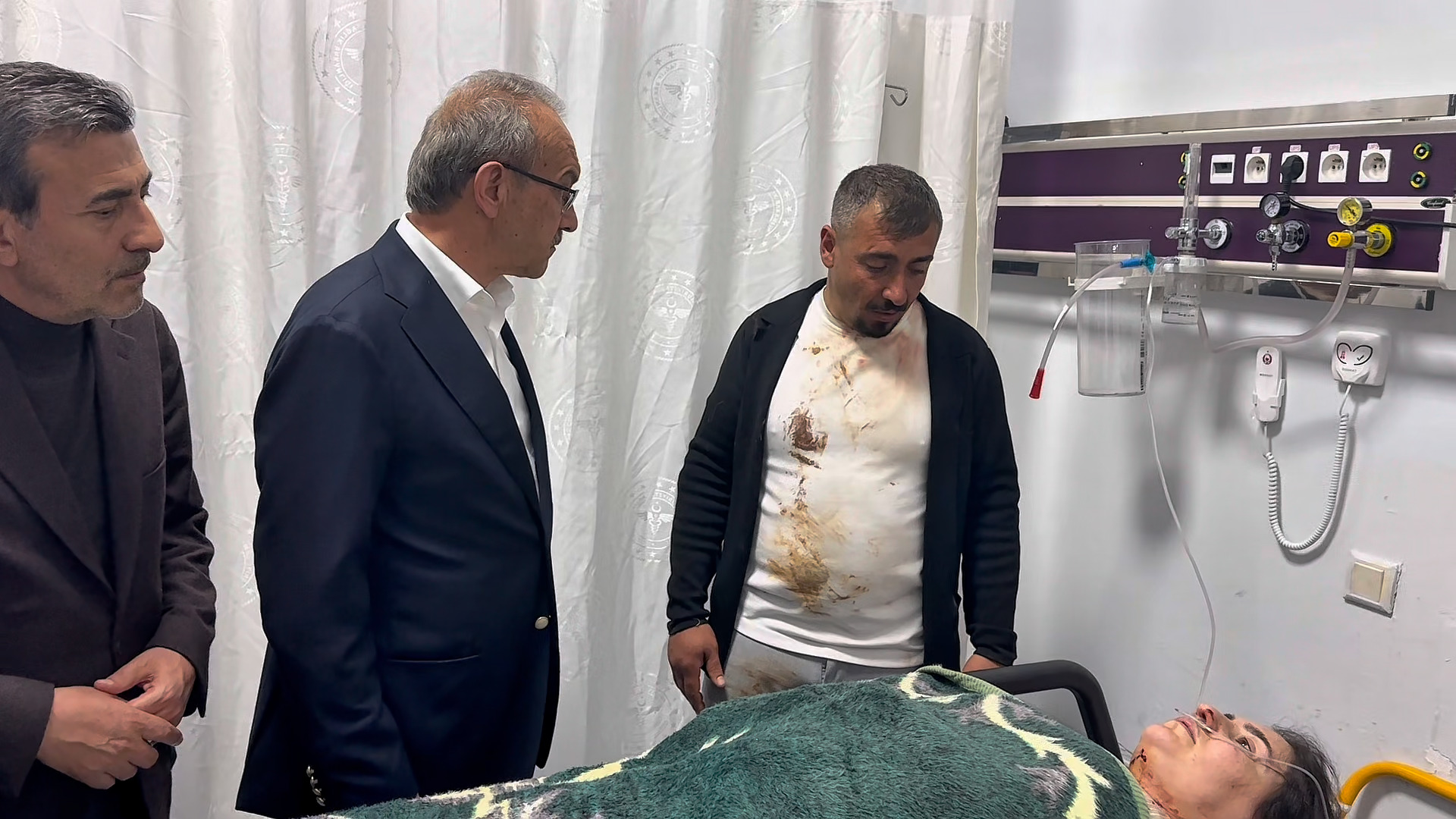 Uşak'ta 7 aracın karıştığı zincirleme kaza: 4 ölü, 34 yaralı - Görsel 12