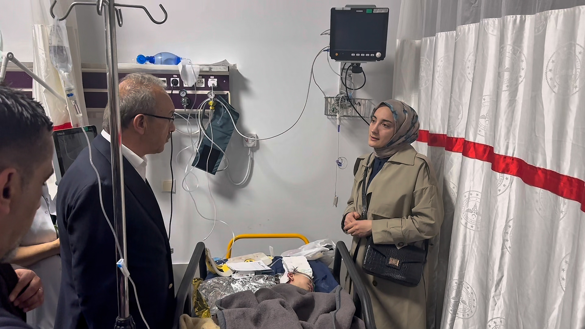 Uşak'ta 7 aracın karıştığı zincirleme kaza: 4 ölü, 34 yaralı - Görsel 13