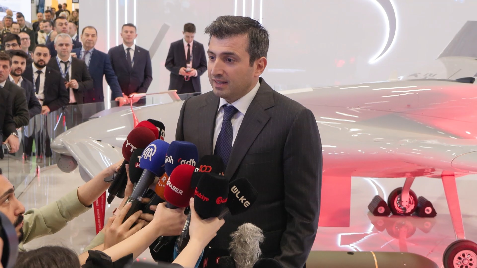 Selçuk Bayraktar: Türk orduları dünyada SİHA’larla ilk savaşı kazanan güç olarak tarihe geçti  - Görsel 1