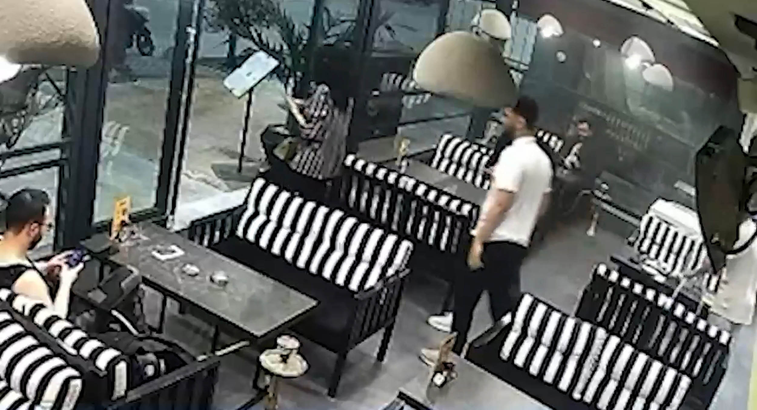 Kübra’yı ormana götürüp öldürdükten sonra cesedini yakmışlar - Görsel 2