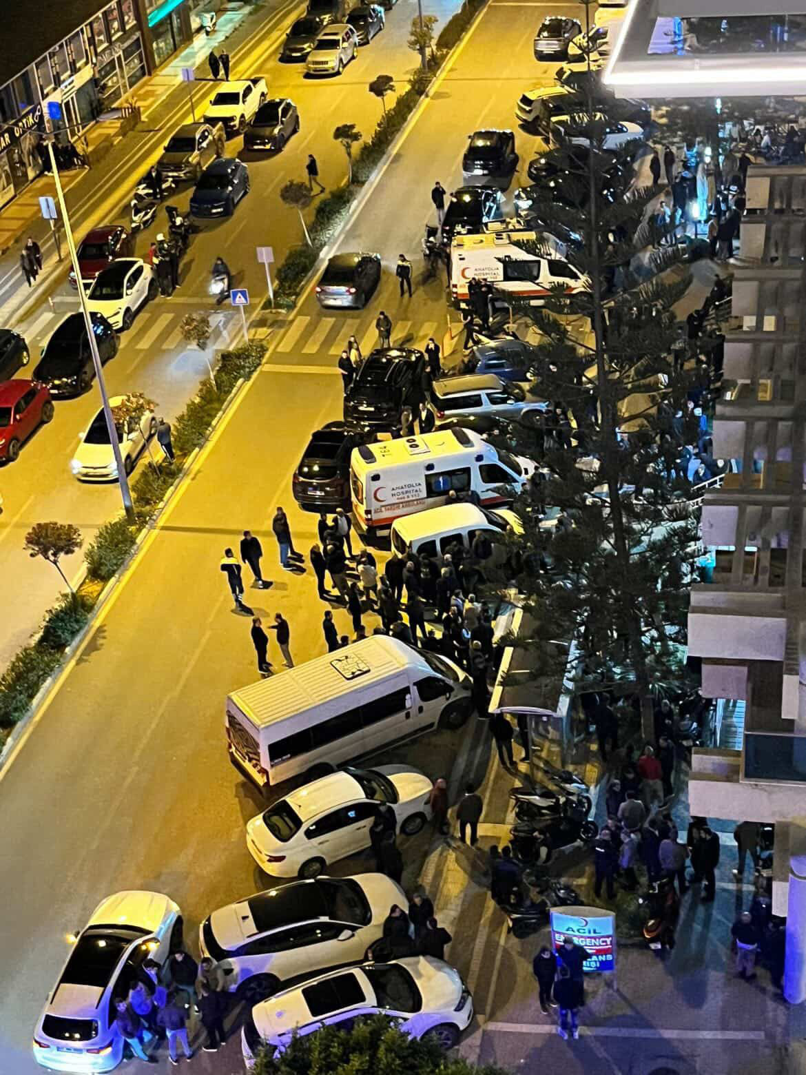 Antalya - Eski bakan Çavuşoğlu'nun kardeşi, ofisinde silahla vurulmuş halde bulundu - Görsel 3
