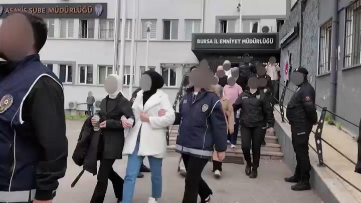 Bursa'da 'sahte doktor' operasyonu; 17 gözaltı - Görsel 4